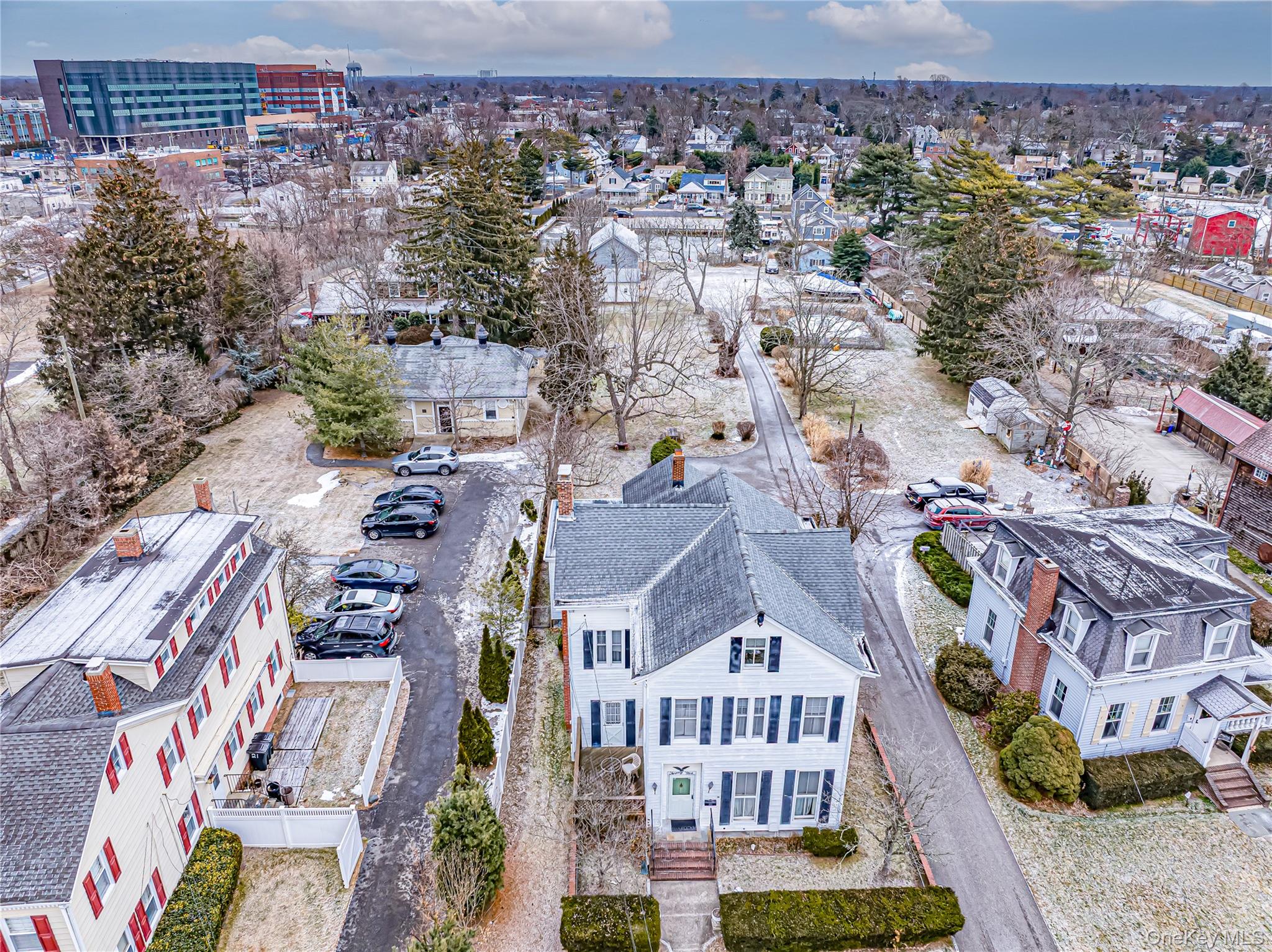 #16 photo, 25 Shore Lane, سوفولك Bay Shore , NY 11706