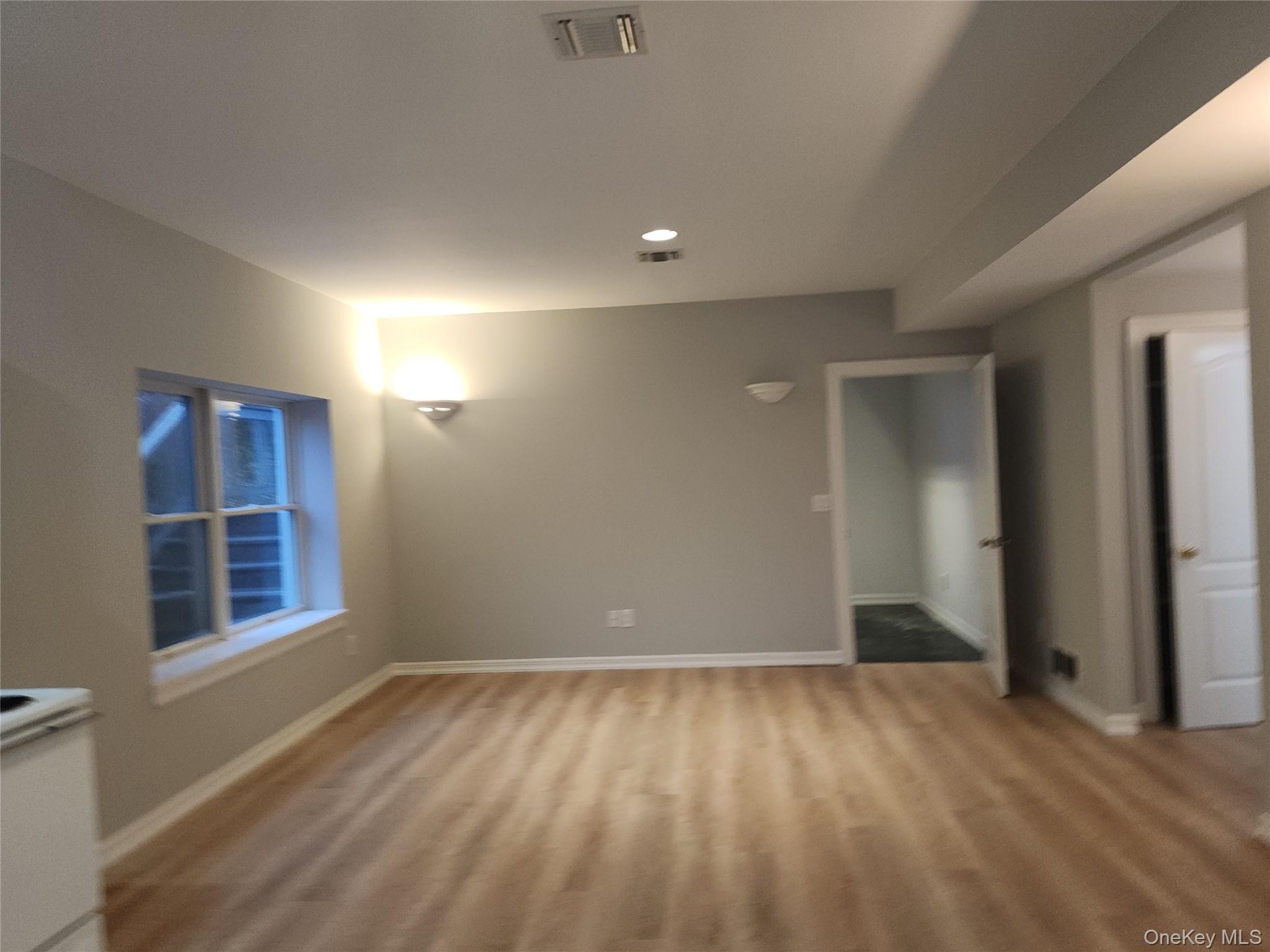 #5 photo, 1A Jackson Avenue, Hampton Bays , NY 11946