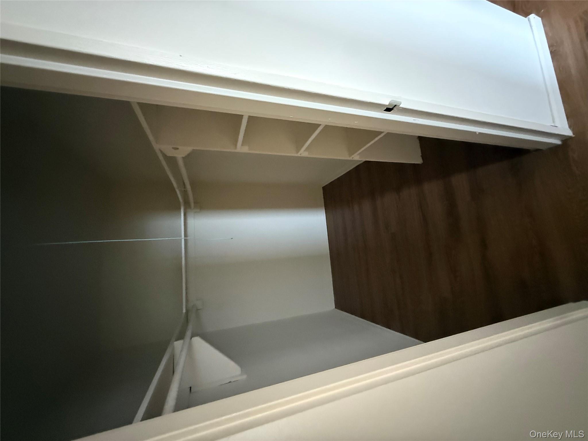 #7 photo, 190 First Street, Mineola , NY 11501