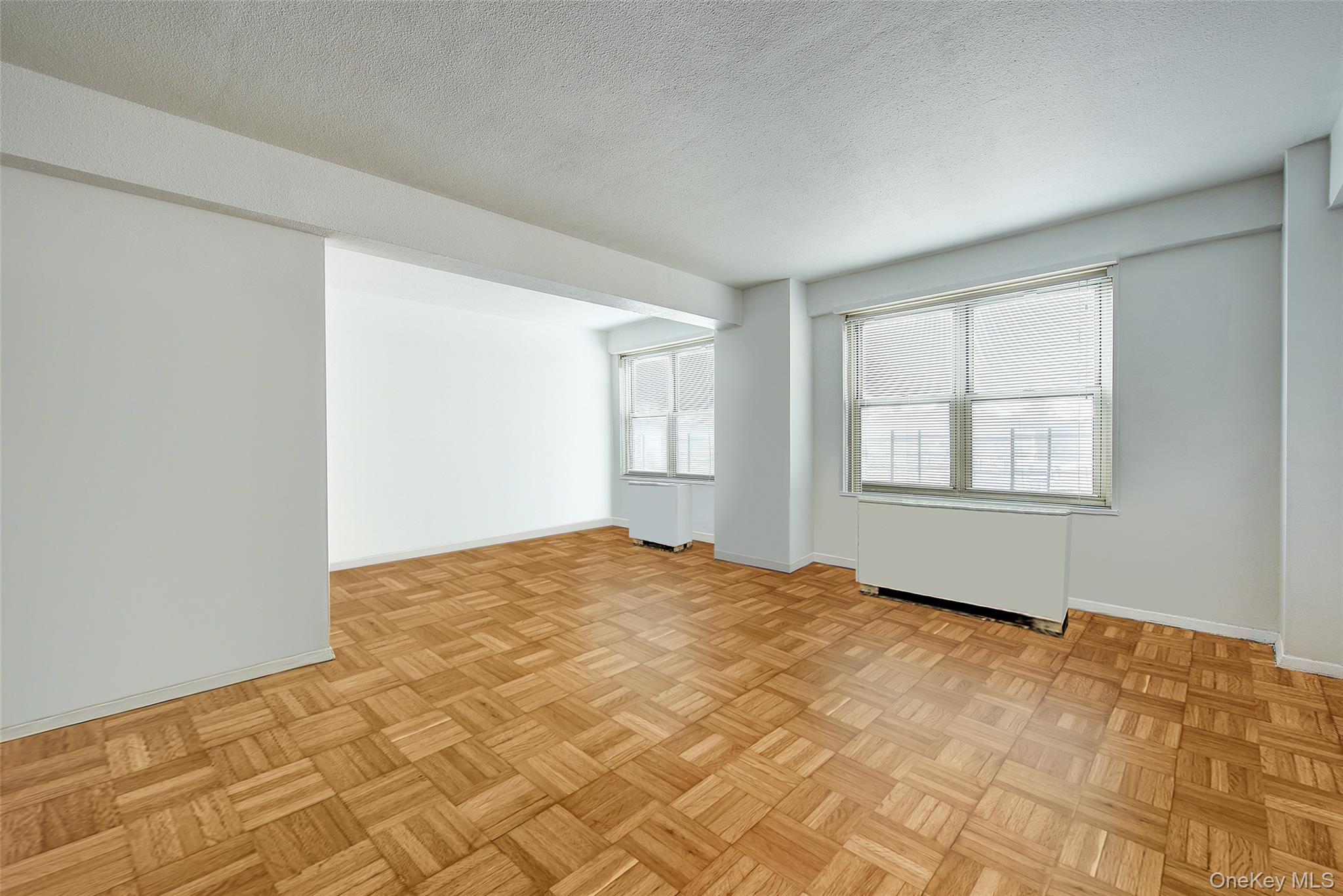 #5 photo, 107-40 Queens Boulevard, كوينز Forest Hills , NY 11375