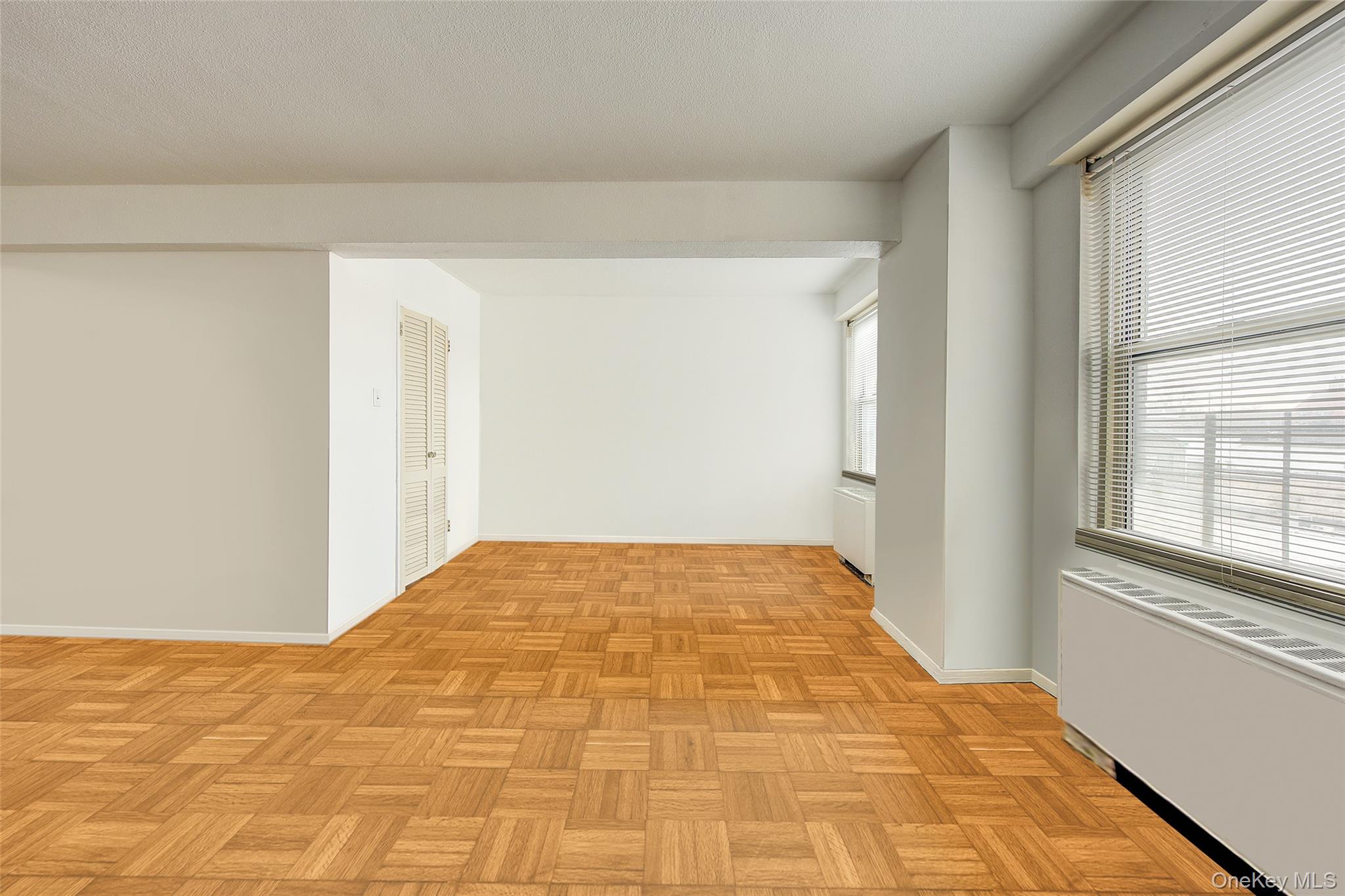 #6 photo, 107-40 Queens Boulevard, كوينز Forest Hills , NY 11375