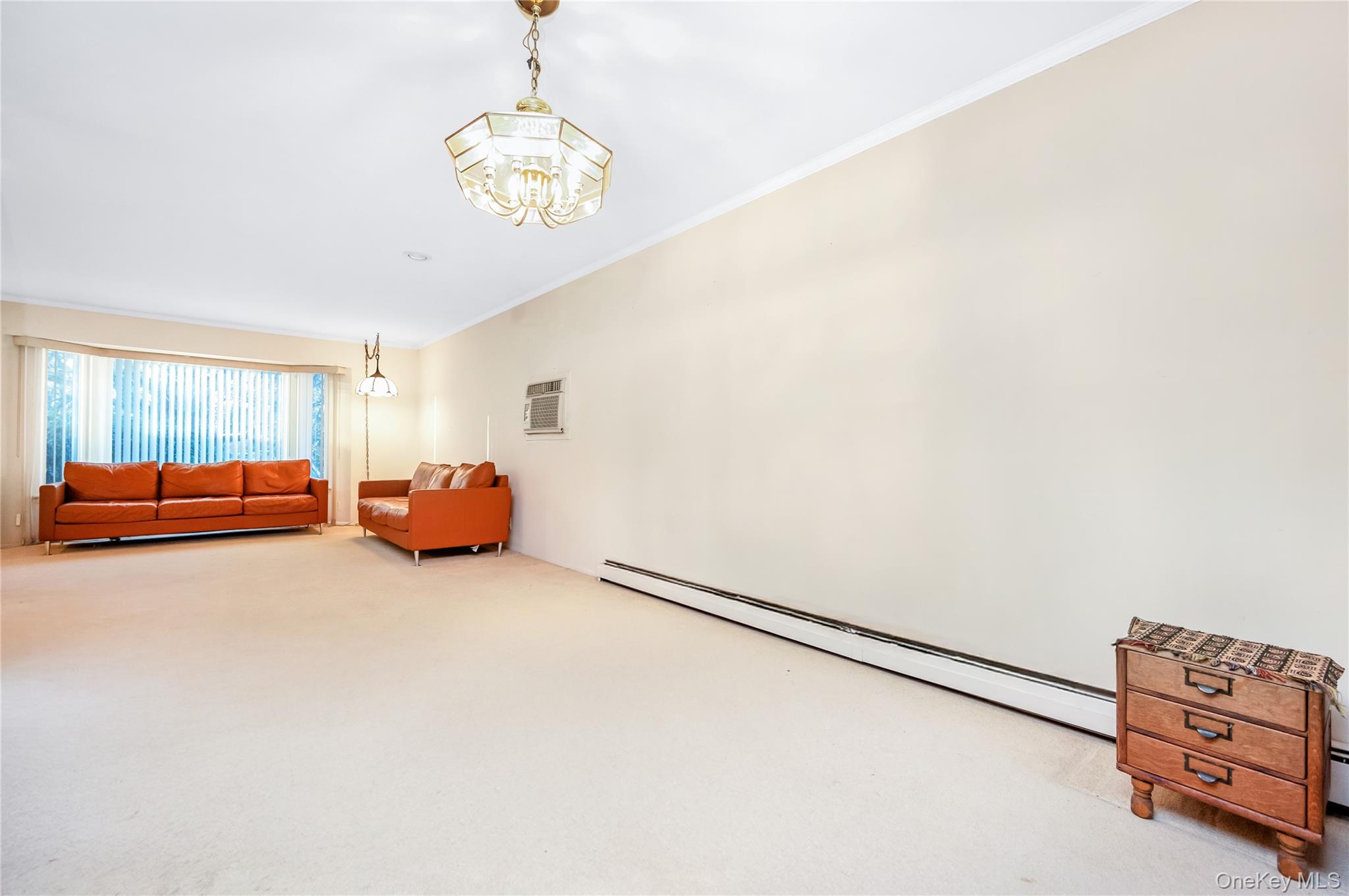 #8 photo, 19 Parkdale Drive, नासाउ काउंटी Farmingdale , NY 11735