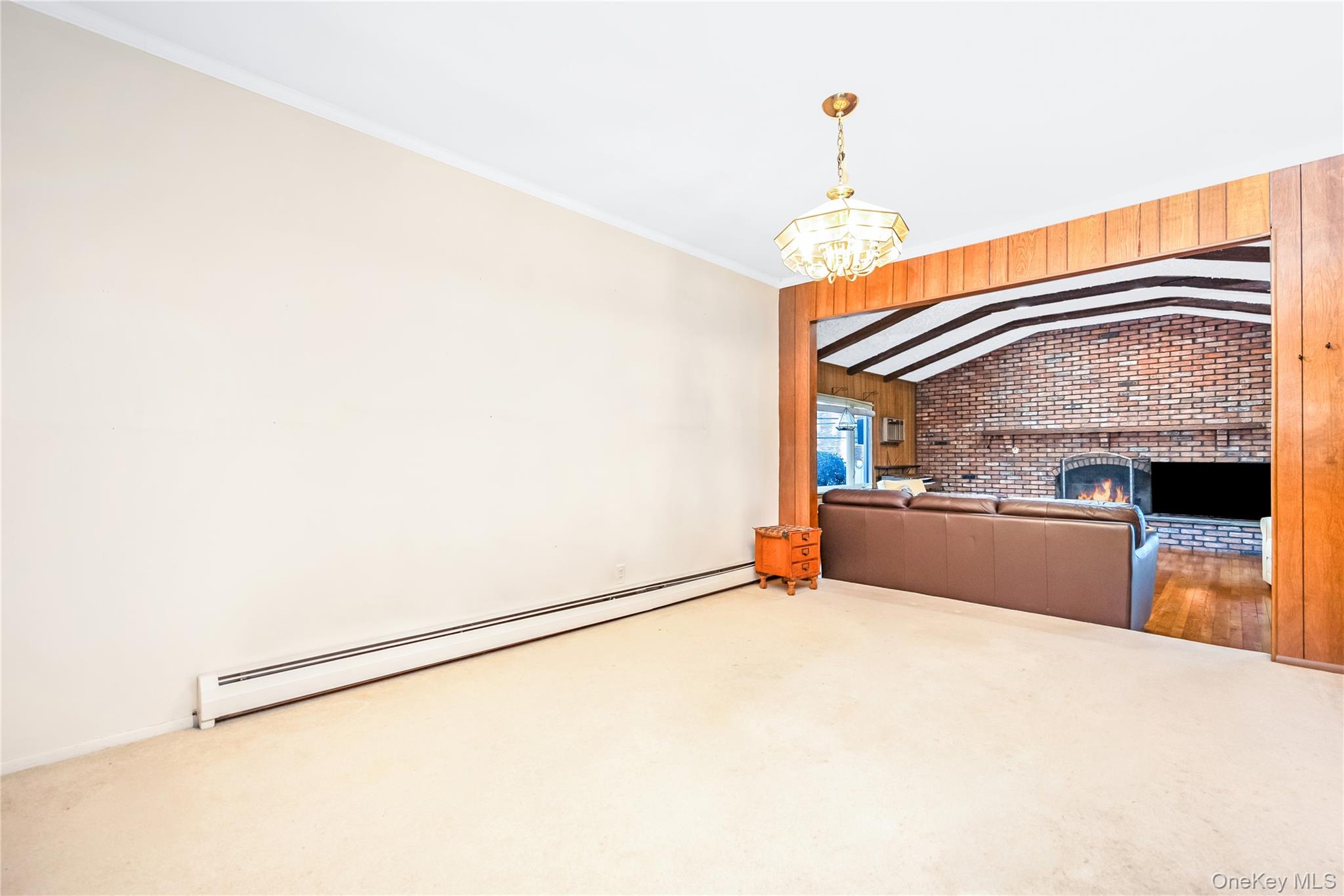 #9 photo, 19 Parkdale Drive, नासाउ काउंटी Farmingdale , NY 11735