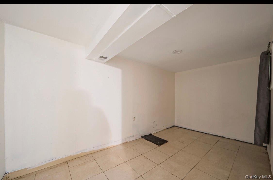 #18 photo, 160 Stahley Street, Brentwood , NY 11717