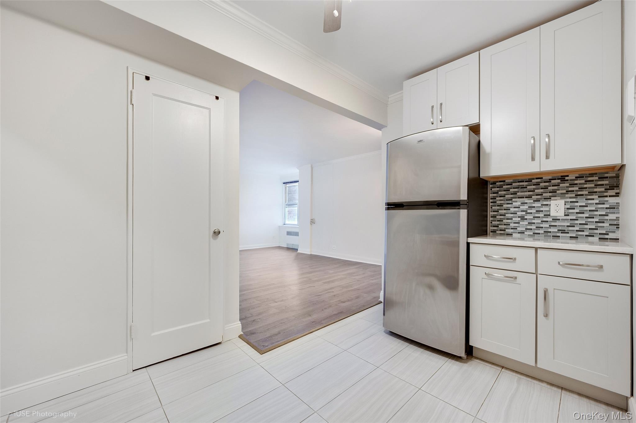 #5 photo, 39-25 51st Avenue, קווינס Woodside , NY 11377