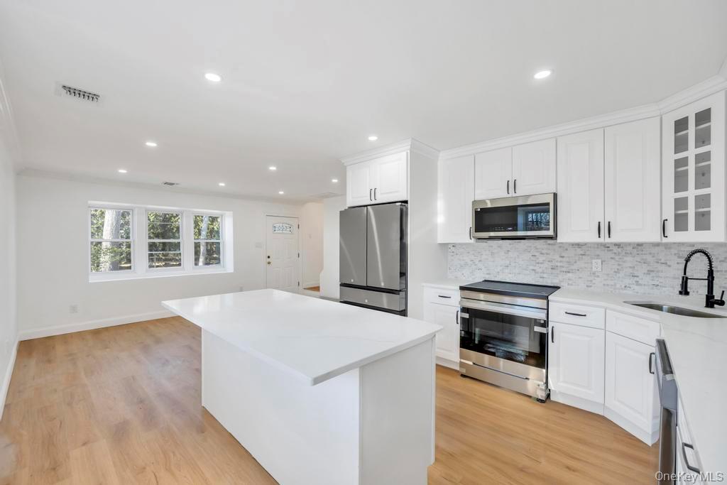 #10 photo, 15 Ocean Avenue, East Quogue , NY 11942