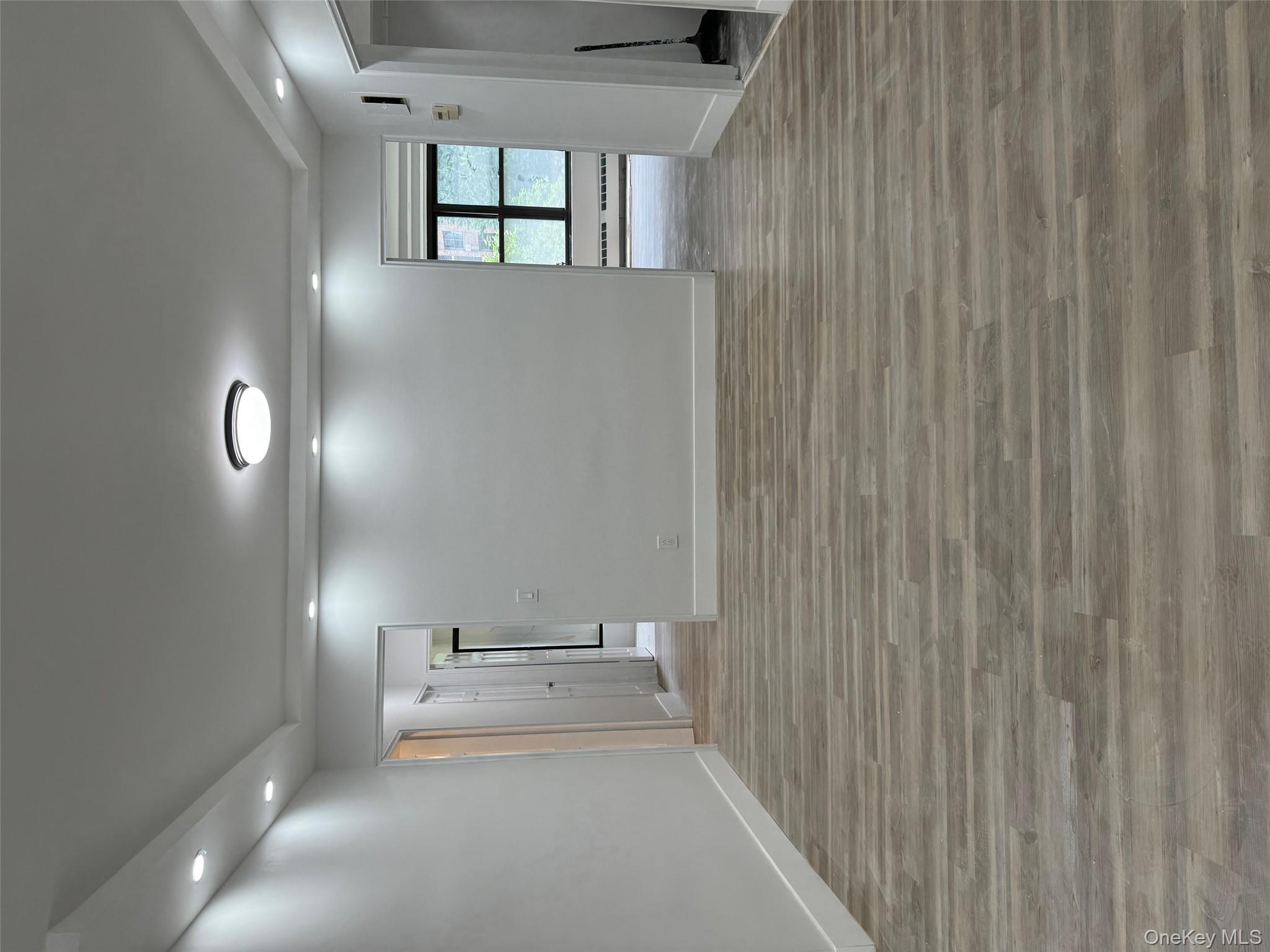 #1 photo, 6145 98th St Street, קווינס Rego Park , NY 11374