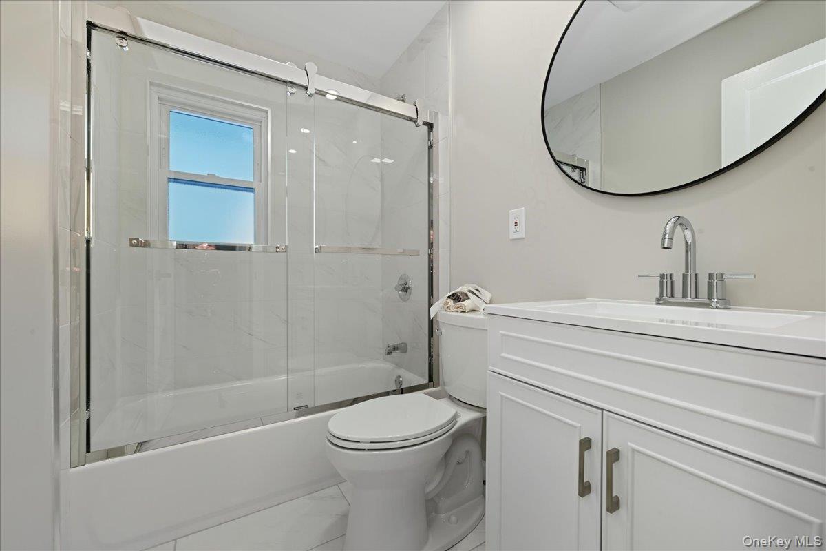 #17 photo, 70 Nevada Street, Hicksville , NY 11801