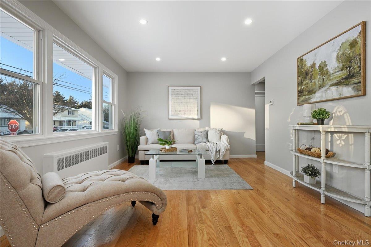 #2 photo, 70 Nevada Street, Hicksville , NY 11801