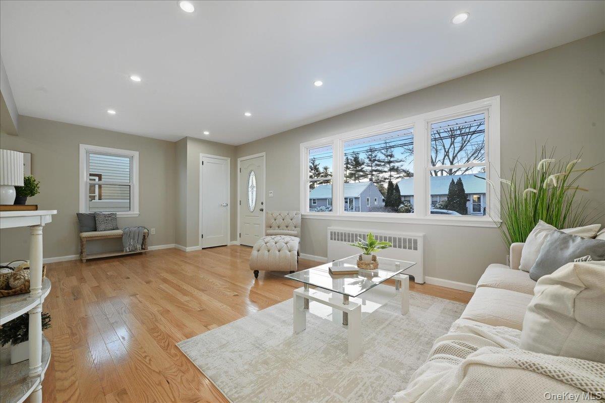 #4 photo, 70 Nevada Street, Hicksville , NY 11801