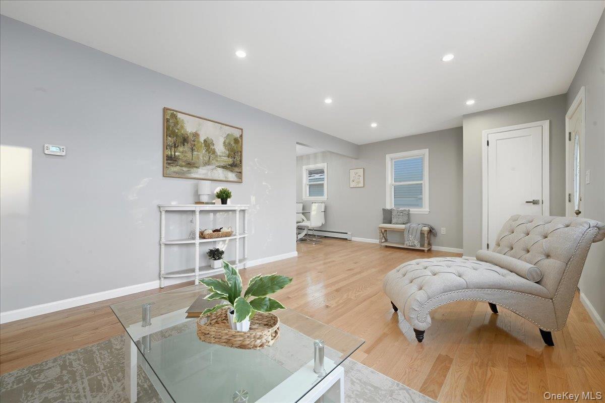 #5 photo, 70 Nevada Street, Hicksville , NY 11801