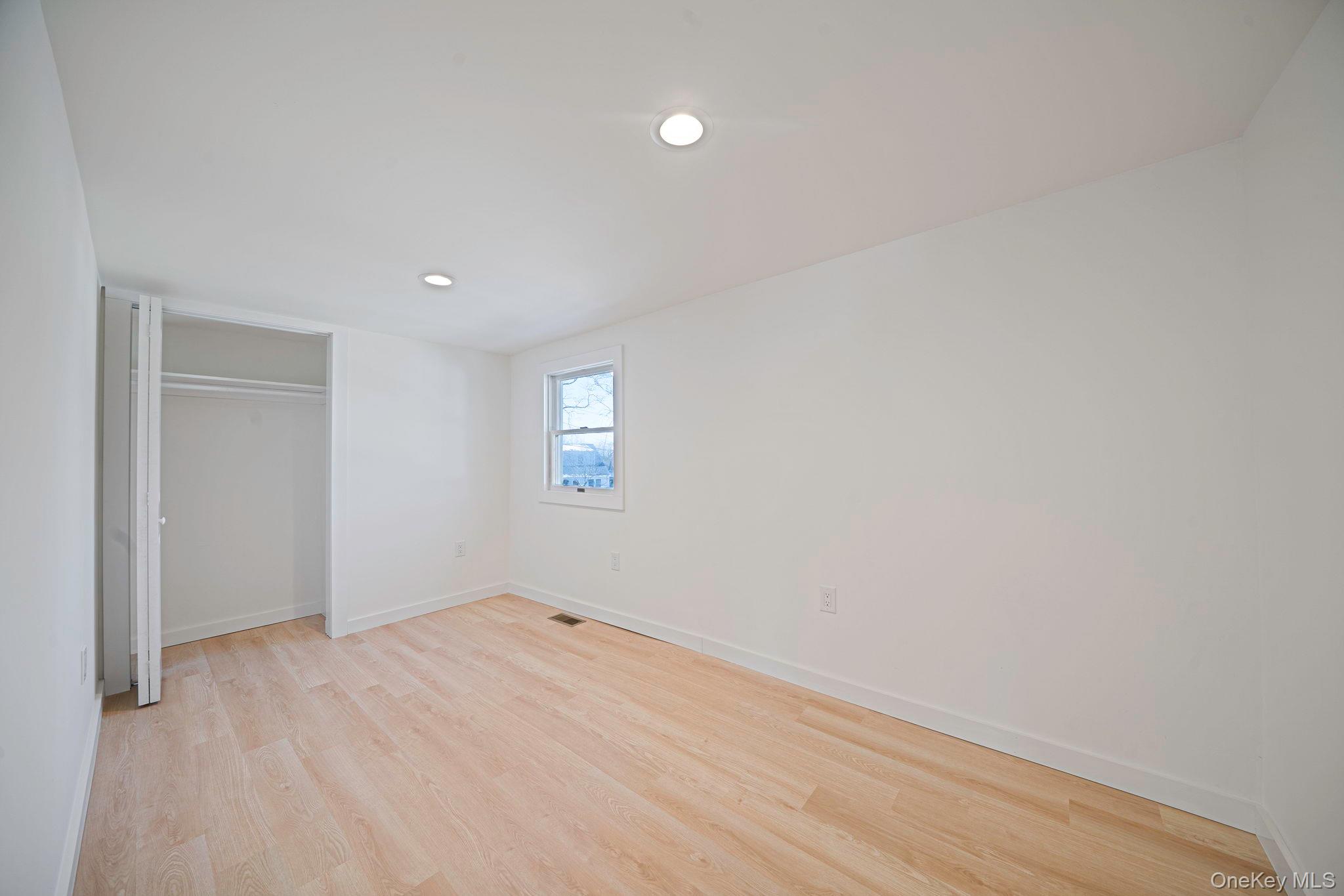 #16 photo, 27 Atlantic Drive, Sound Beach , NY 11789