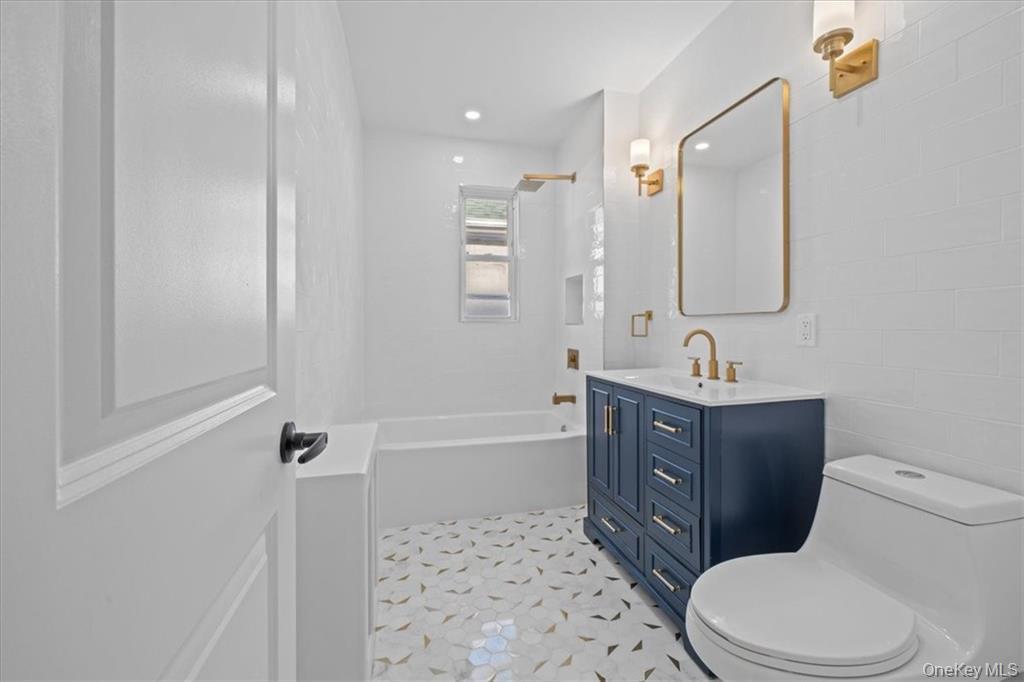 #15 photo, 905 E 49th Street, Brooklyn , NY 11203