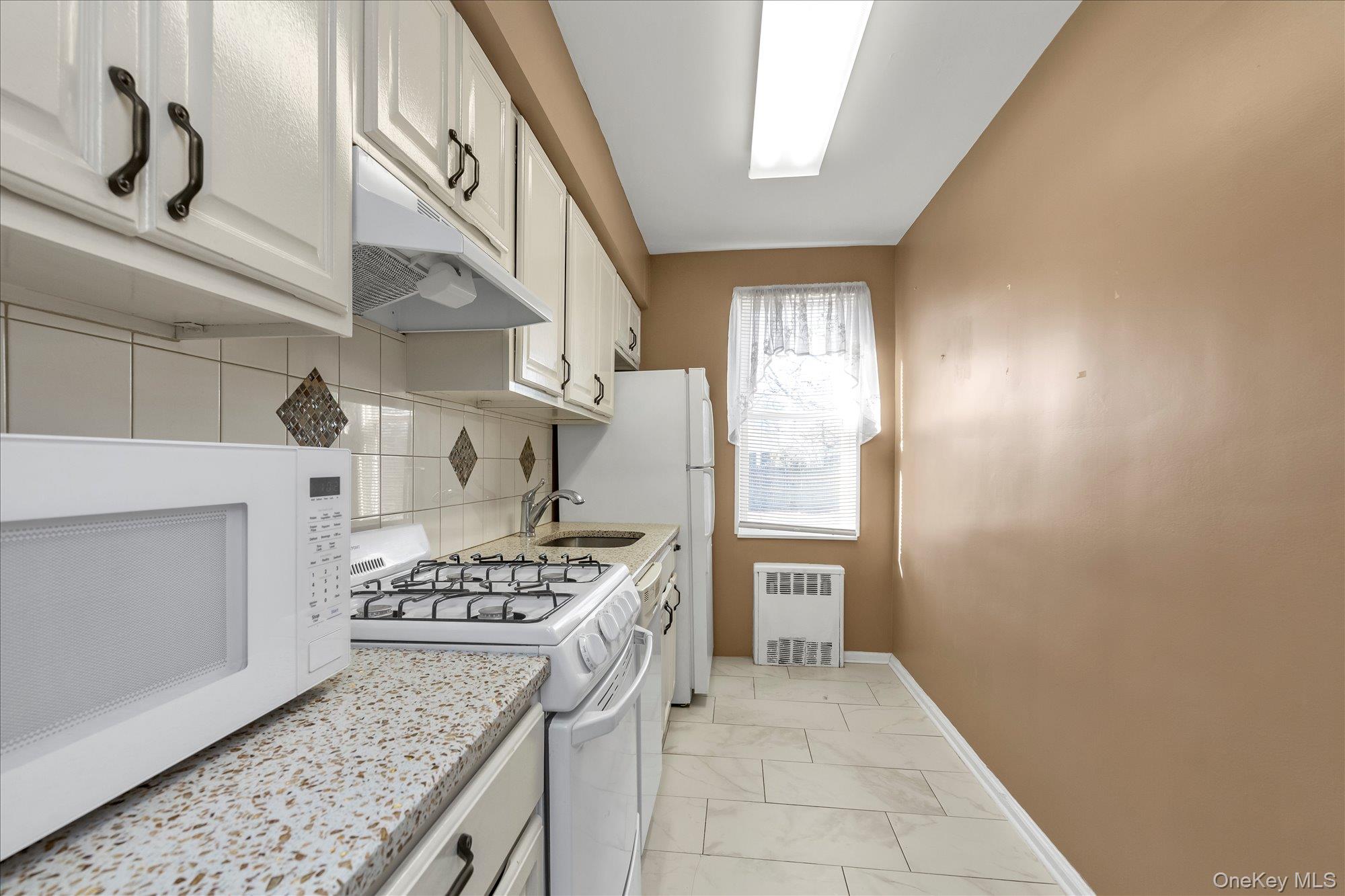 #9 photo, 494 S Ocean Avenue, Freeport , NY 11520