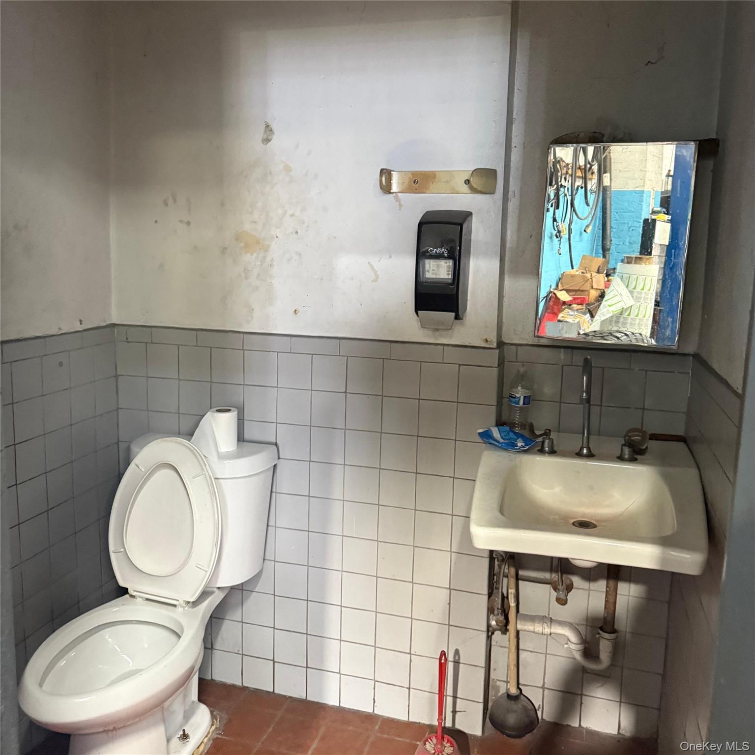 #8 photo, 103 12 101 Street, קווינס Ozone Park , NY 11417