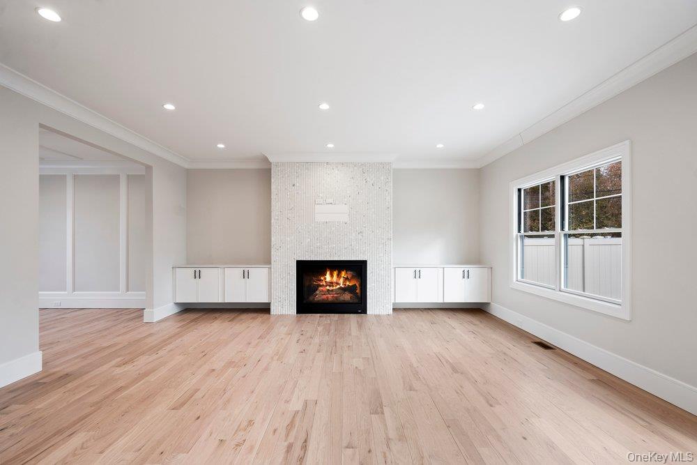 #10 photo, 35 Main Parkway, Plainview , NY 11803