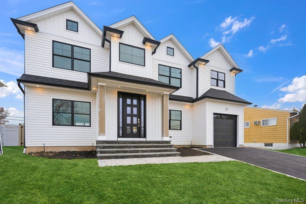 #3 photo, 35 Main Parkway, Plainview , NY 11803