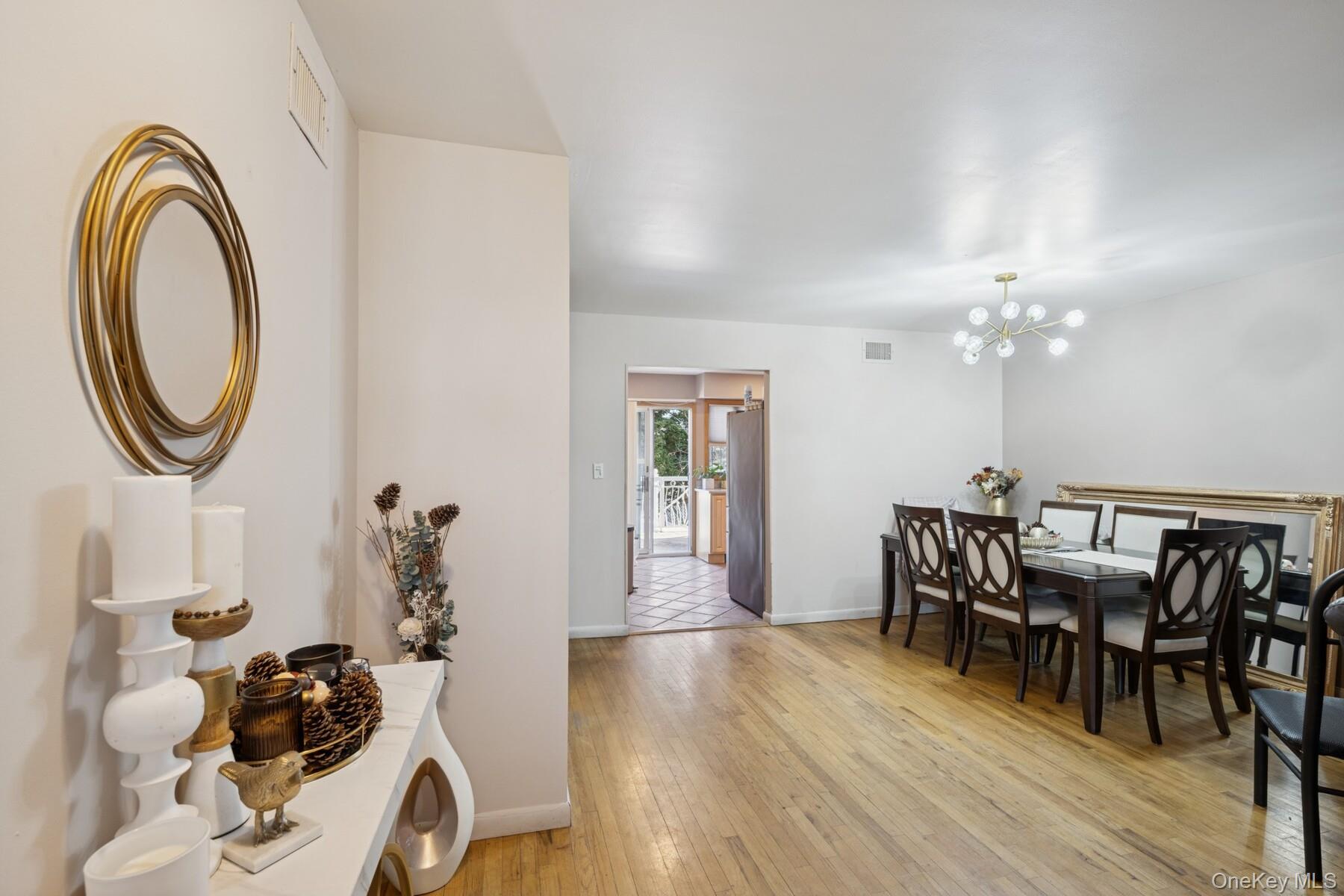 #7 photo, 155-69 99 Street, 뉴욕퀸즈 Howard Beach , NY 11414