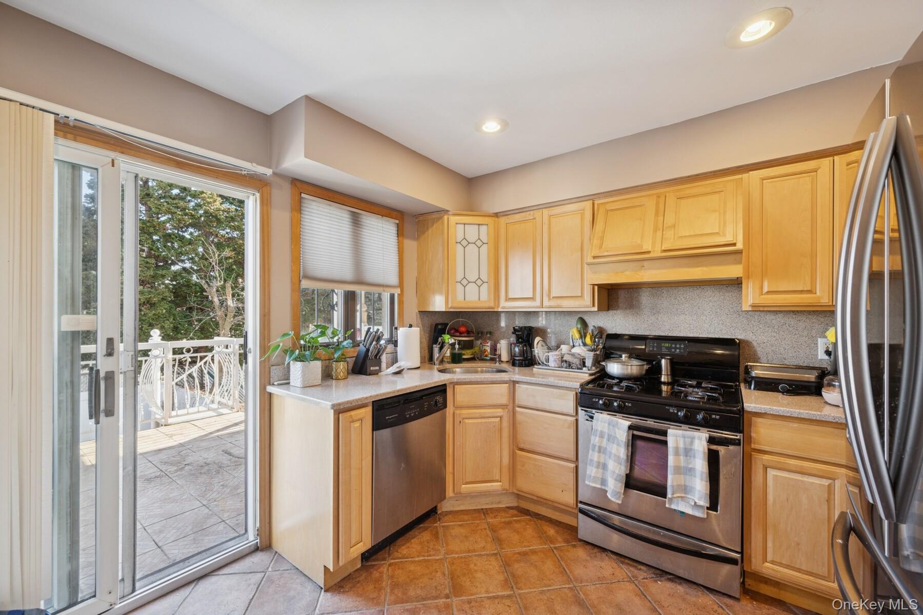 #8 photo, 155-69 99 Street, 뉴욕퀸즈 Howard Beach , NY 11414