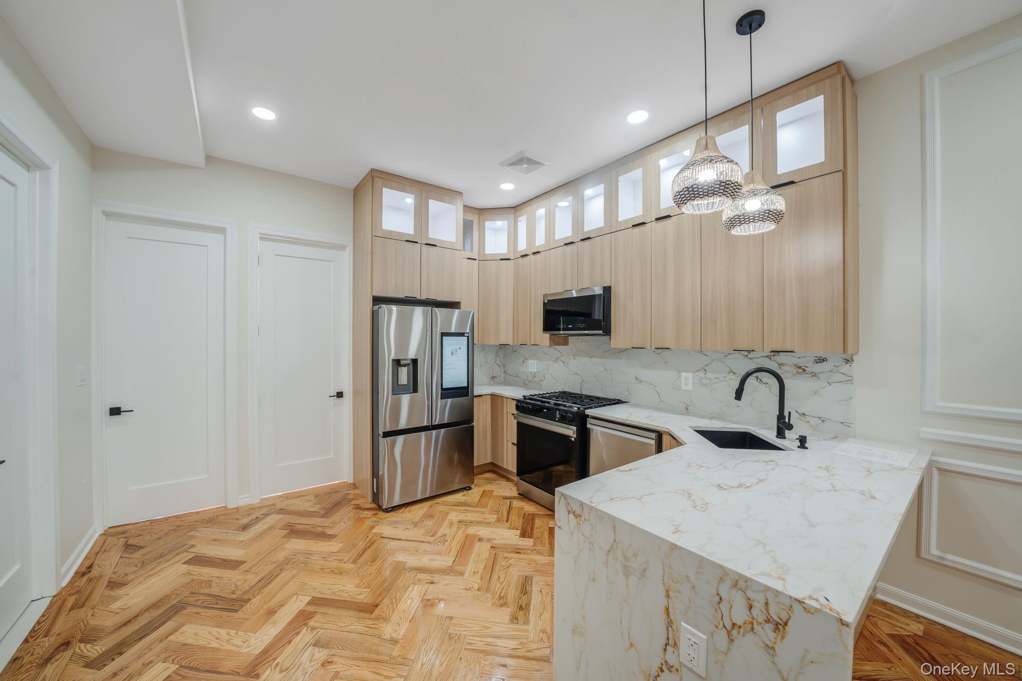 #15 photo, 534 Kosciuszko Street, 布鲁克林 Brooklyn , NY 11221