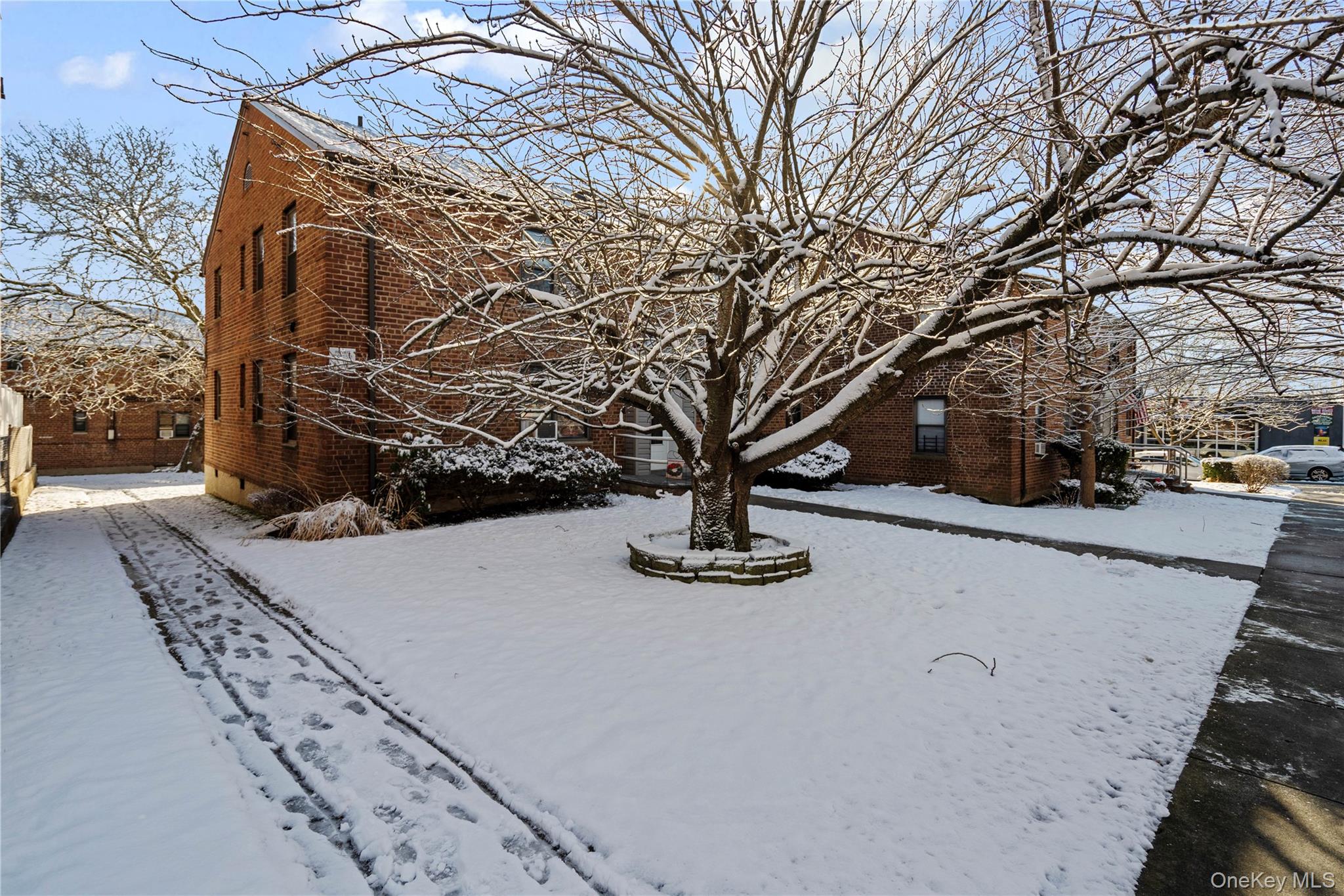 #20 photo, 36-35 171st Street, कुईंस Flushing , NY 11358