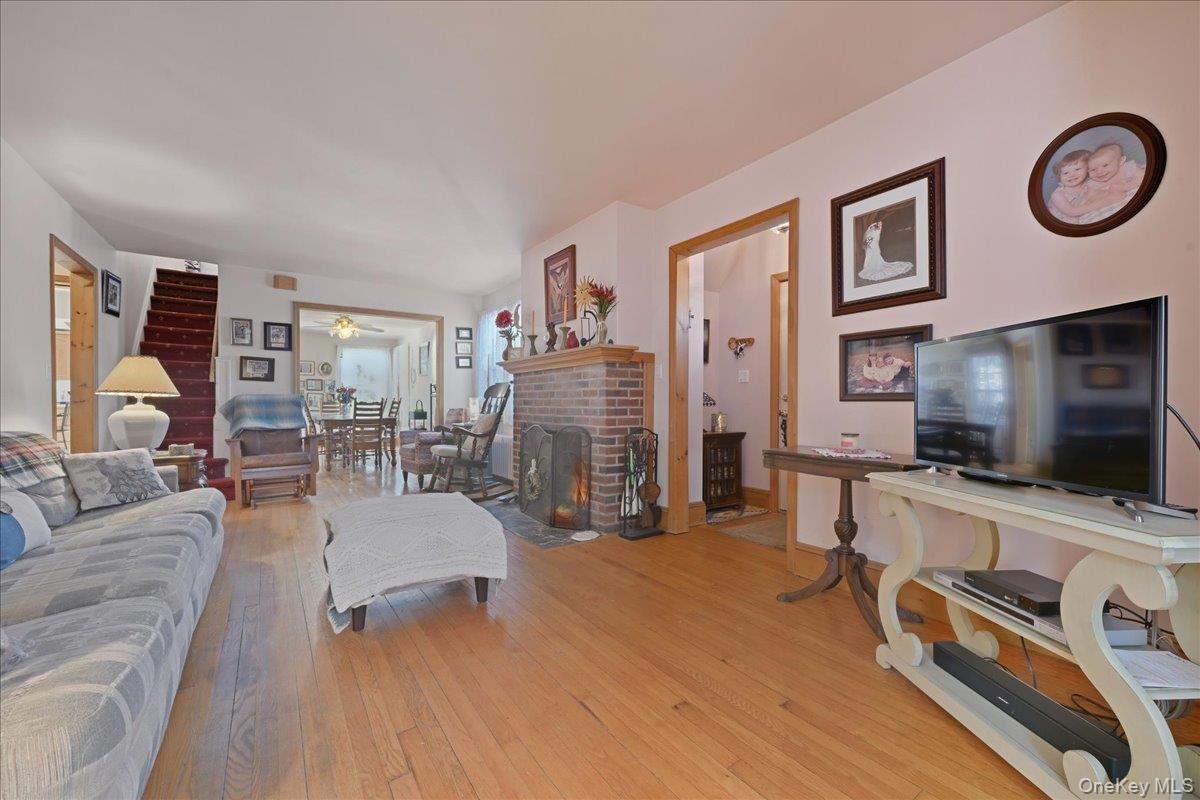 #10 photo, 11 Muriel Road, Port Washington , NY 11050