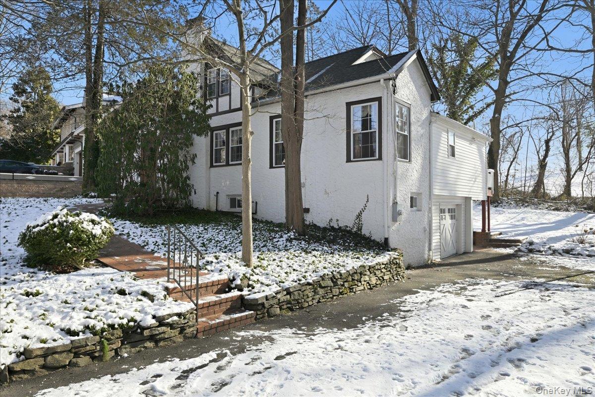 #8 photo, 11 Muriel Road, Port Washington , NY 11050