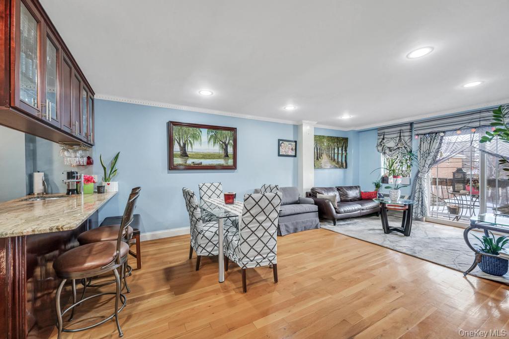 #8 photo, 69-07 43rd Avenue, Куинс ‖ Woodside , NY 11377