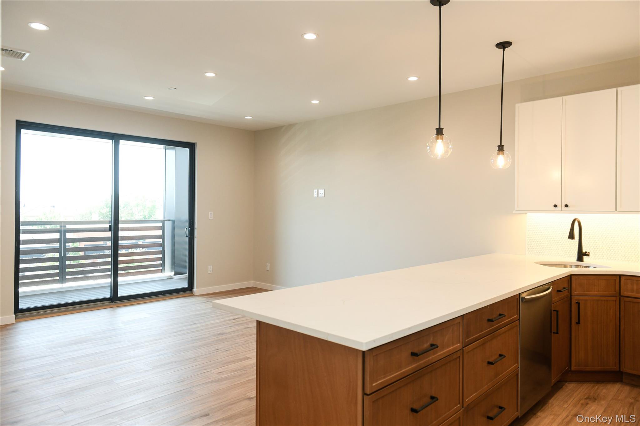 #3 photo, 135 East Park Avenue, Long Beach , NY 11561