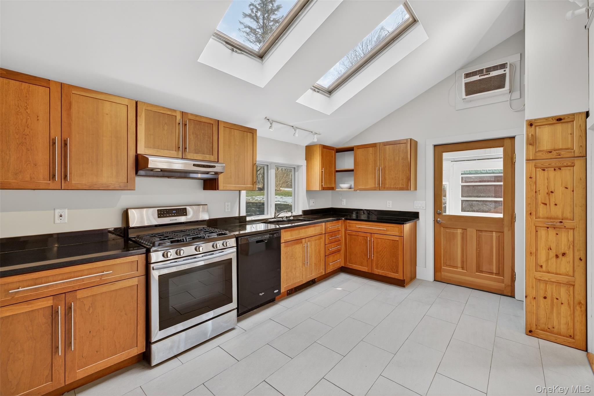 #8 photo, 125 Mountain Rest Road, New Paltz , NY 12561