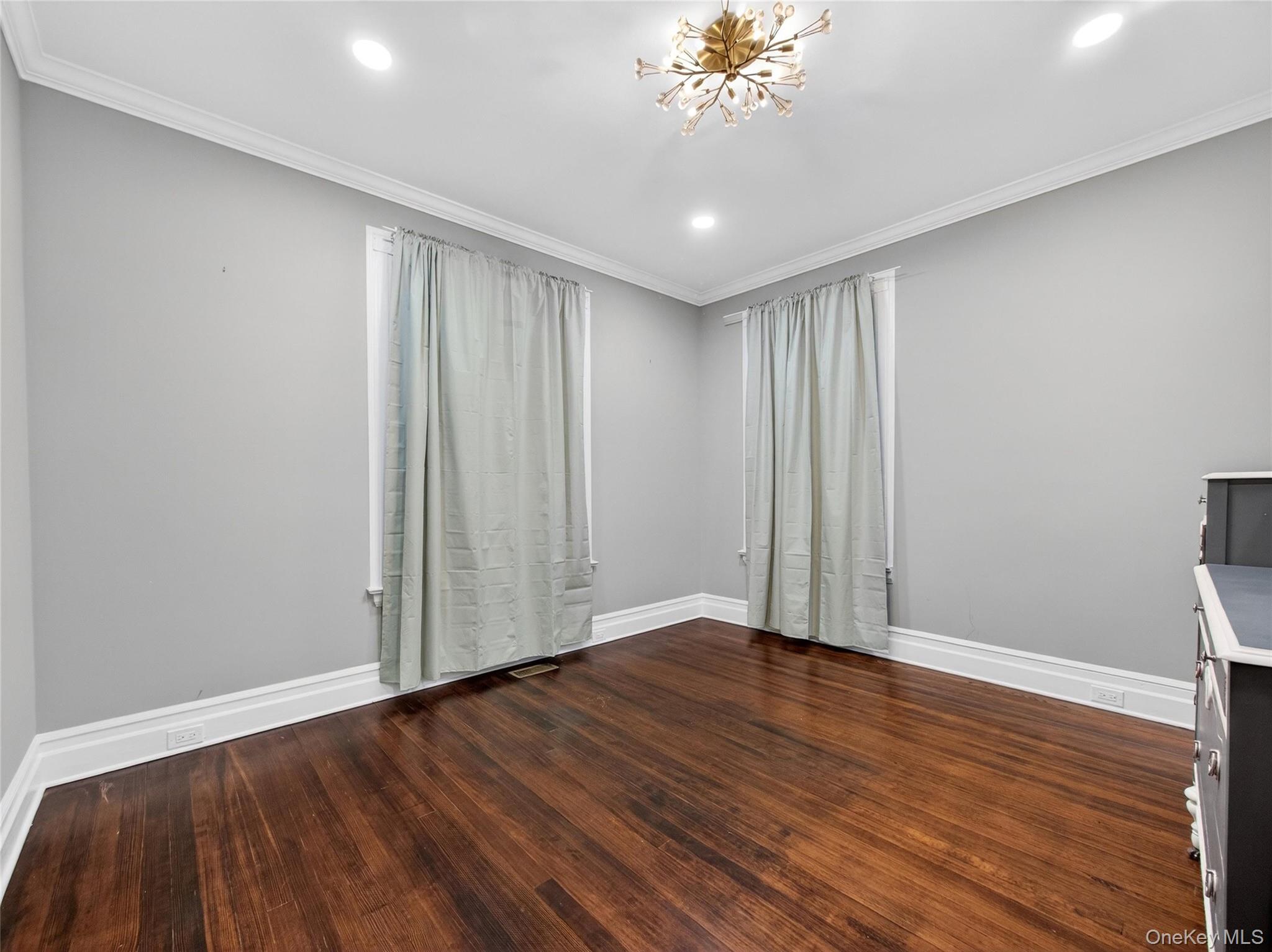 #12 photo, 79 Lafayette Avenue, 纽约州 Suffern , NY 10901