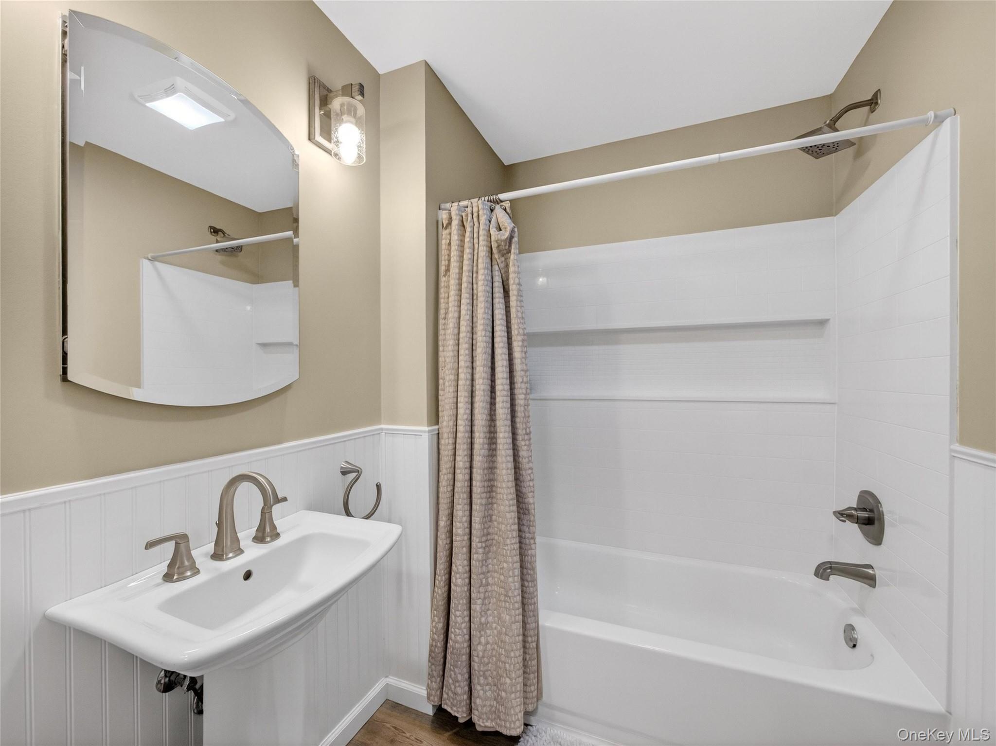 #16 photo, 79 Lafayette Avenue, 纽约州 Suffern , NY 10901