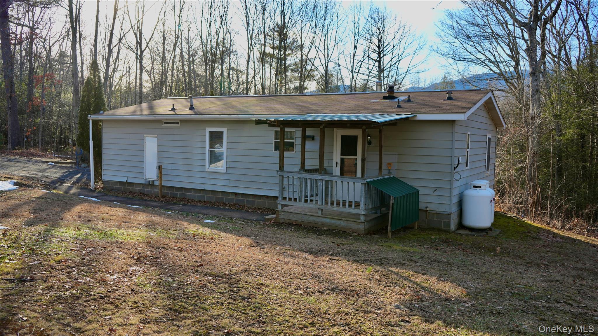 #2 photo, 30 Spruce Lane, Saugerties , NY 12477