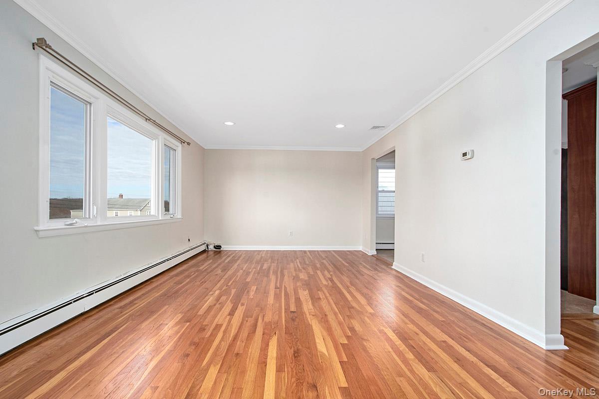 #4 photo, 222 Gainsborg Avenue, 纽约州 West Harrison , NY 10604