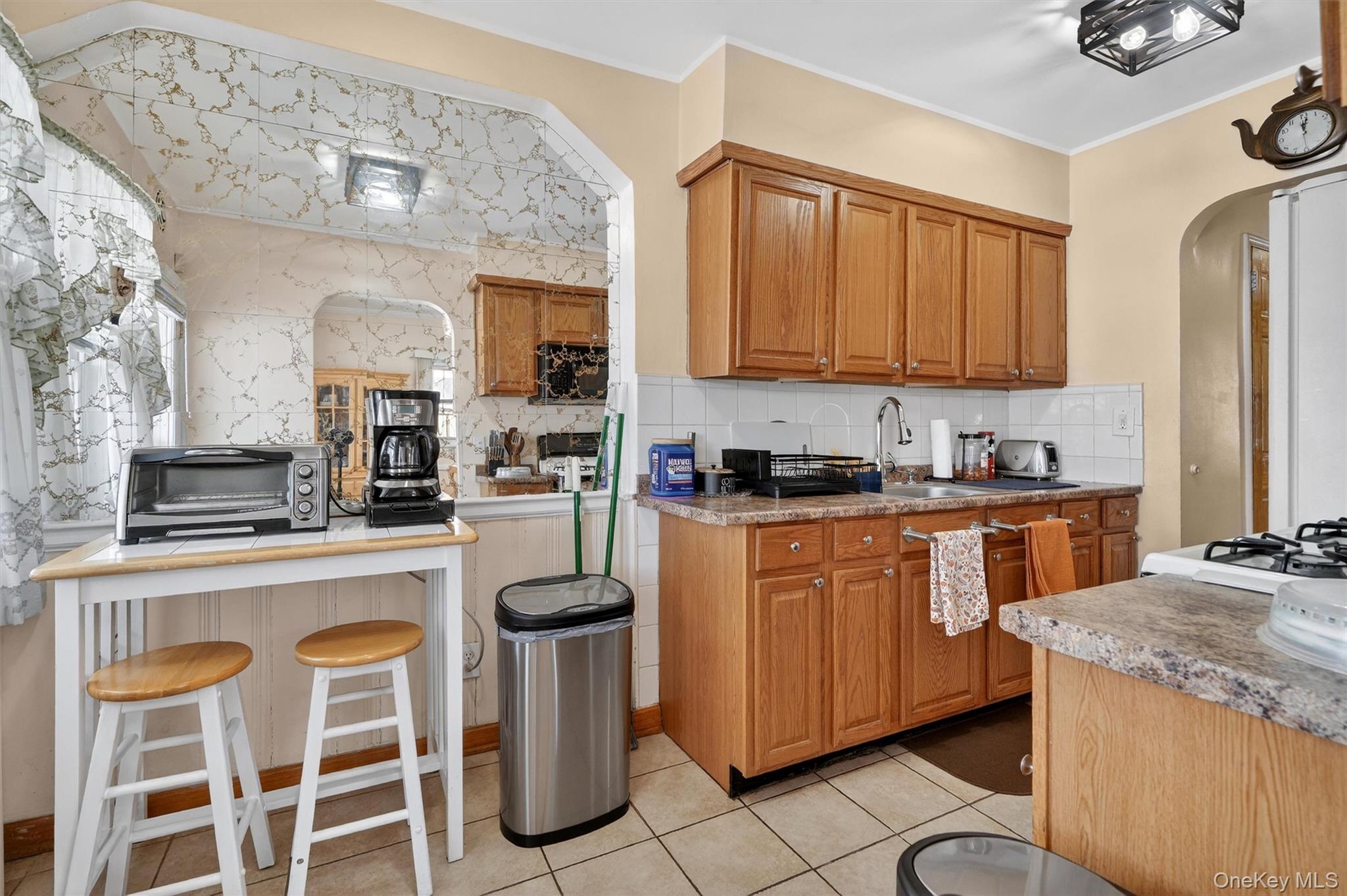 #16 photo, 2726 Fenton Avenue, Bronx , NY 10469