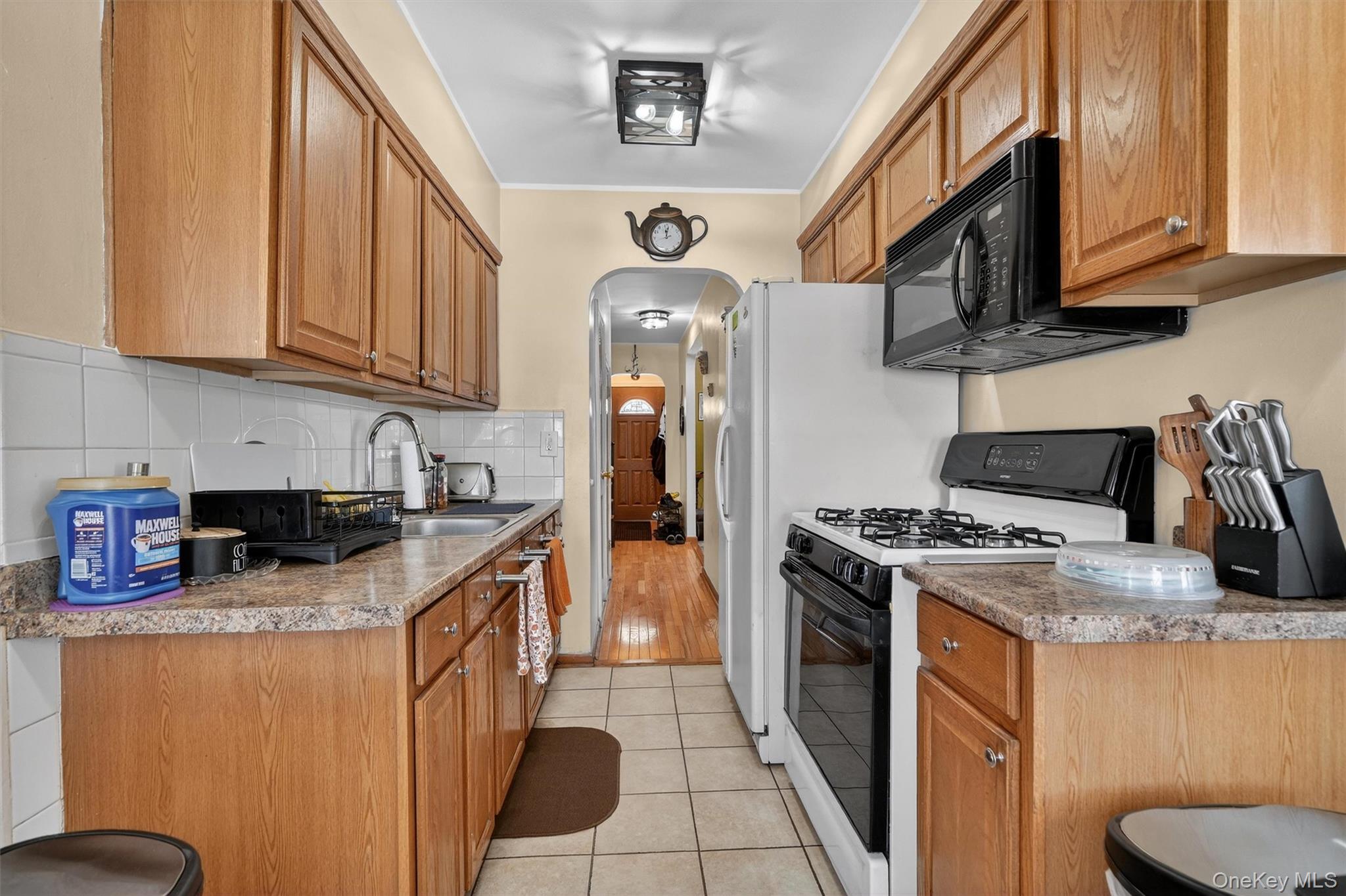 #17 photo, 2726 Fenton Avenue, Bronx , NY 10469