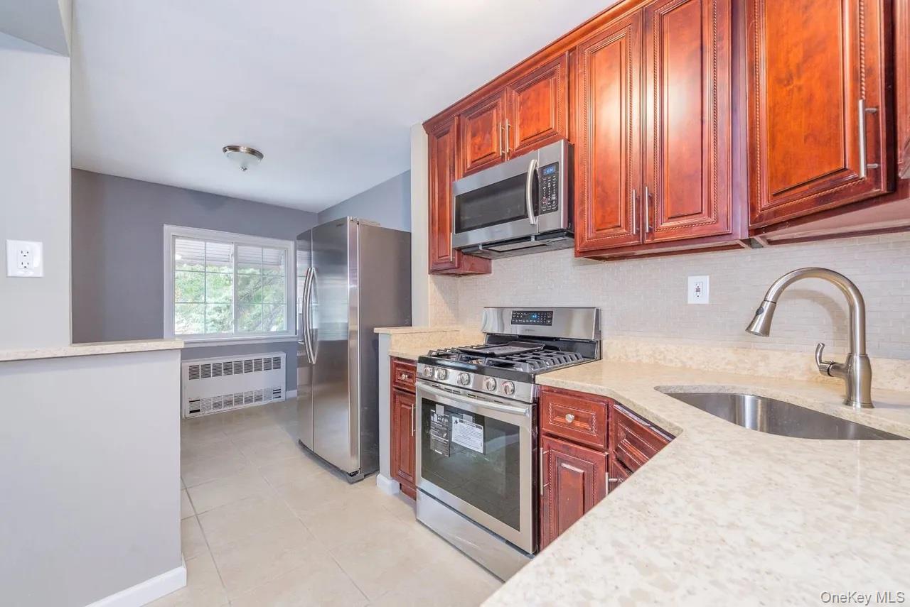 #4 photo, 3410 Bronxwood Avenue, Бронкс ‖ Bronx , NY 10469