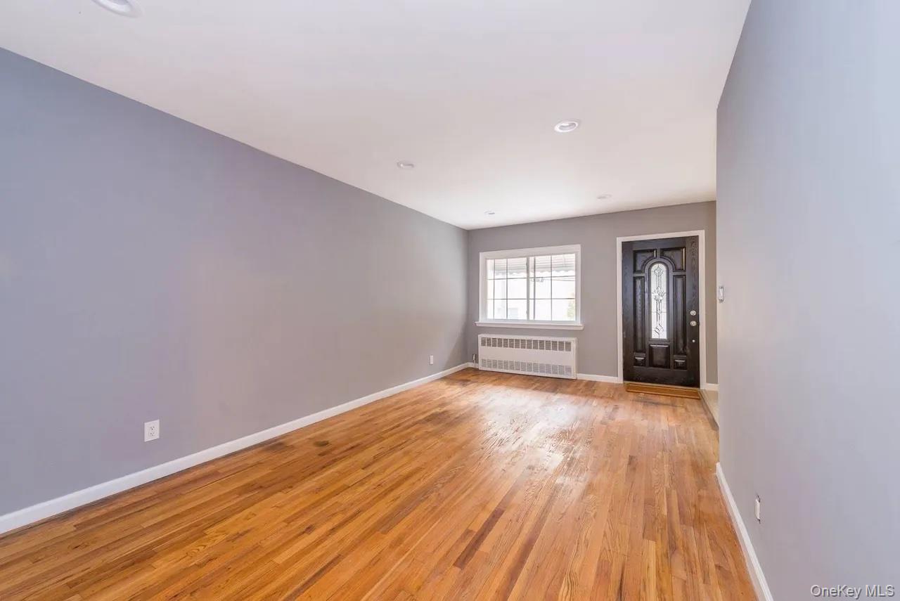 #6 photo, 3410 Bronxwood Avenue, Бронкс ‖ Bronx , NY 10469