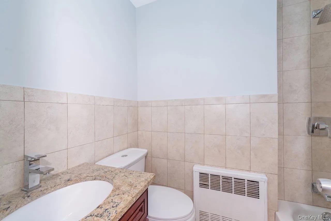 #7 photo, 3410 Bronxwood Avenue, Бронкс ‖ Bronx , NY 10469