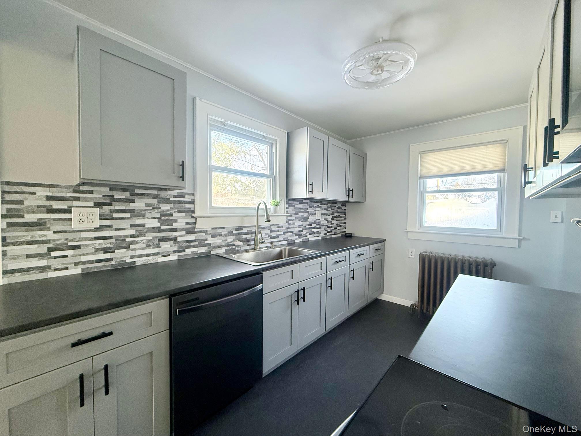 #3 photo, 150 Clifton Avenue, Kingston , NY 12401