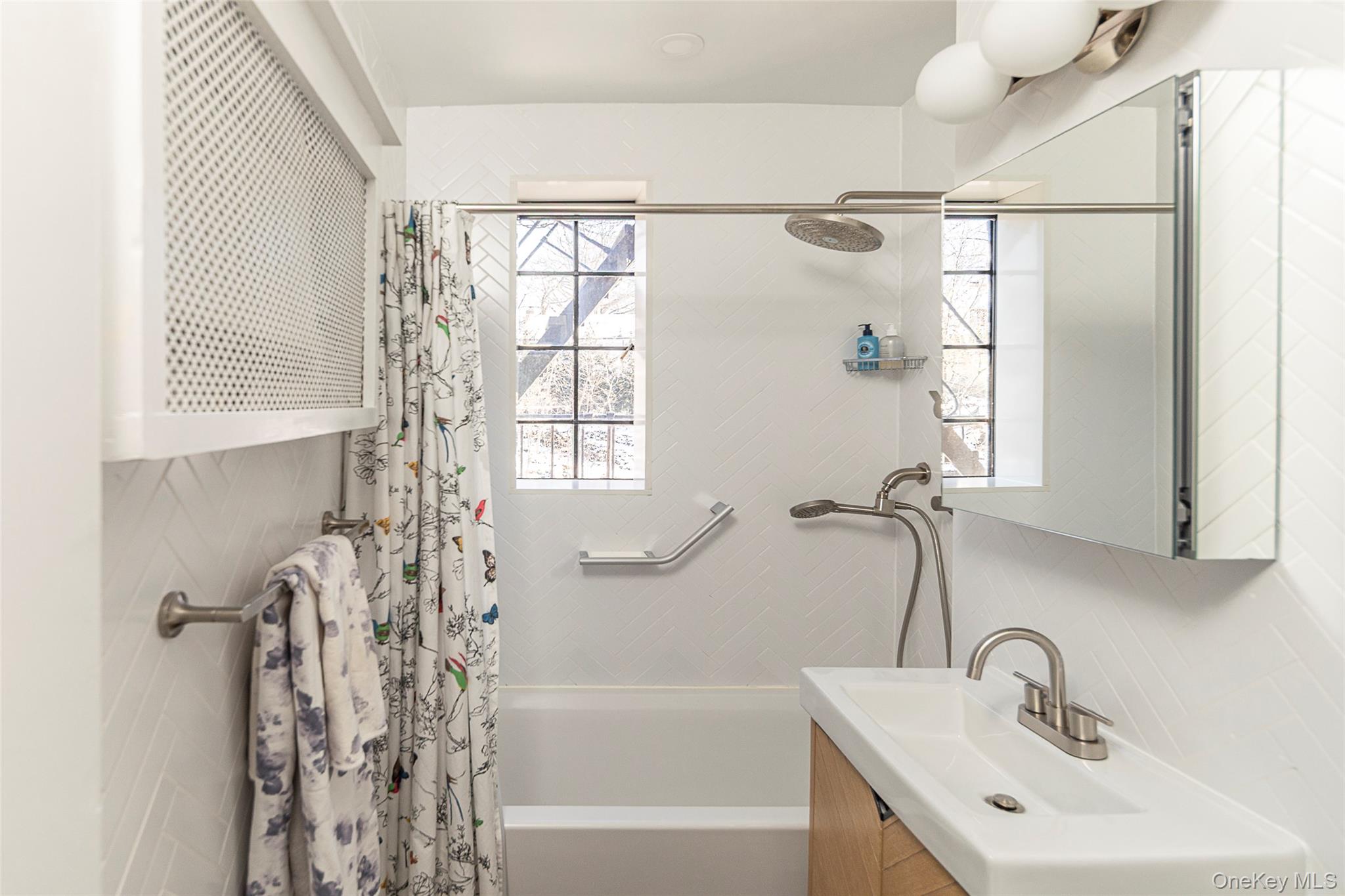 #17 photo, 48 Sagamore Road, הברונקס Bronxville , NY 10708