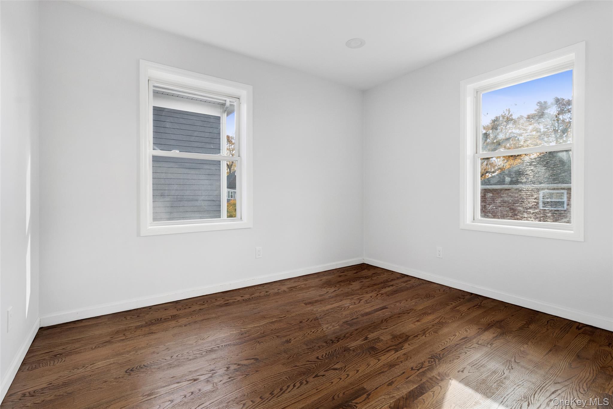 #12 photo, 91-93 Henry Avenue, Harrison , NY 10528