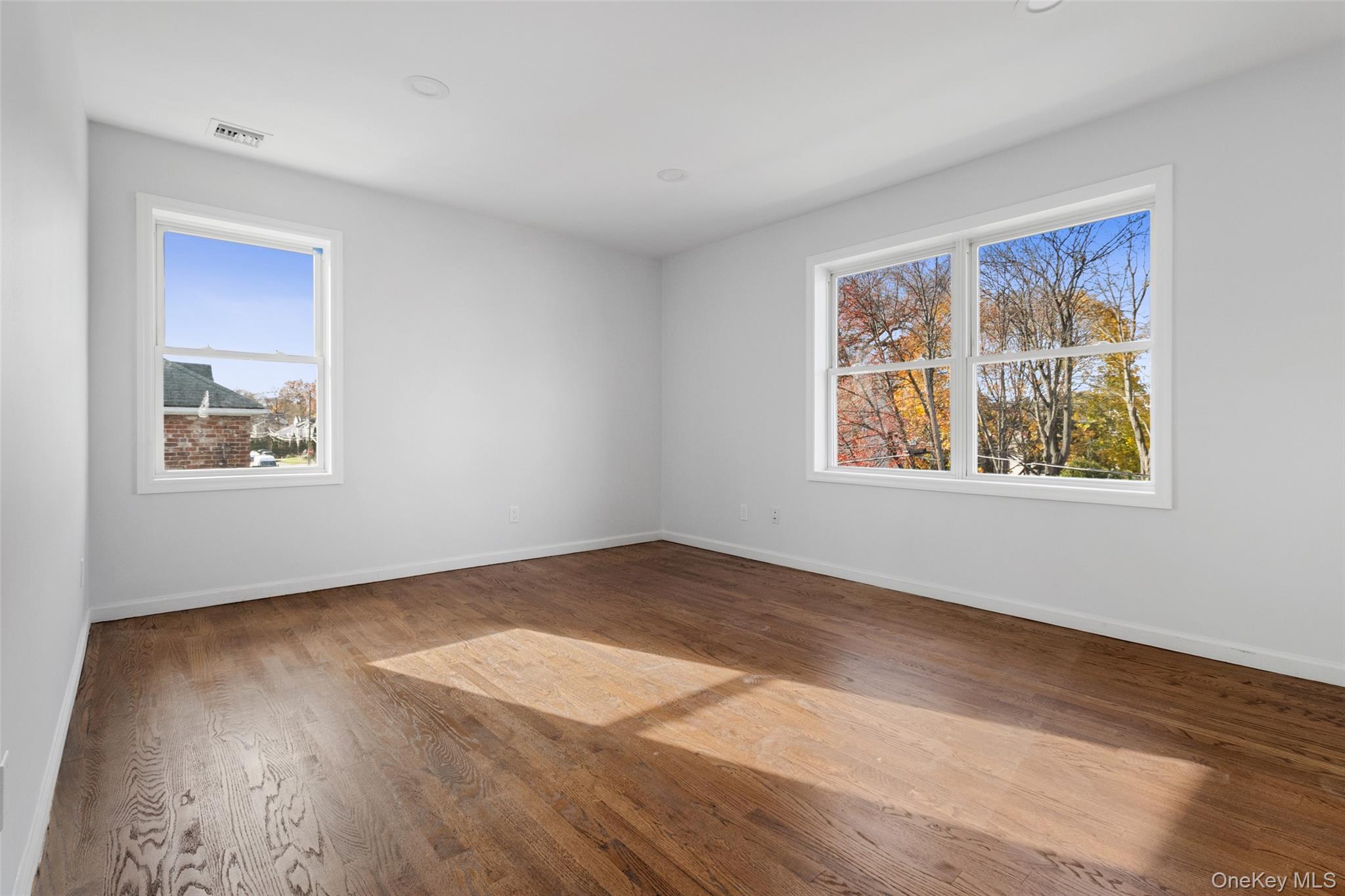 #5 photo, 91-93 Henry Avenue, Harrison , NY 10528