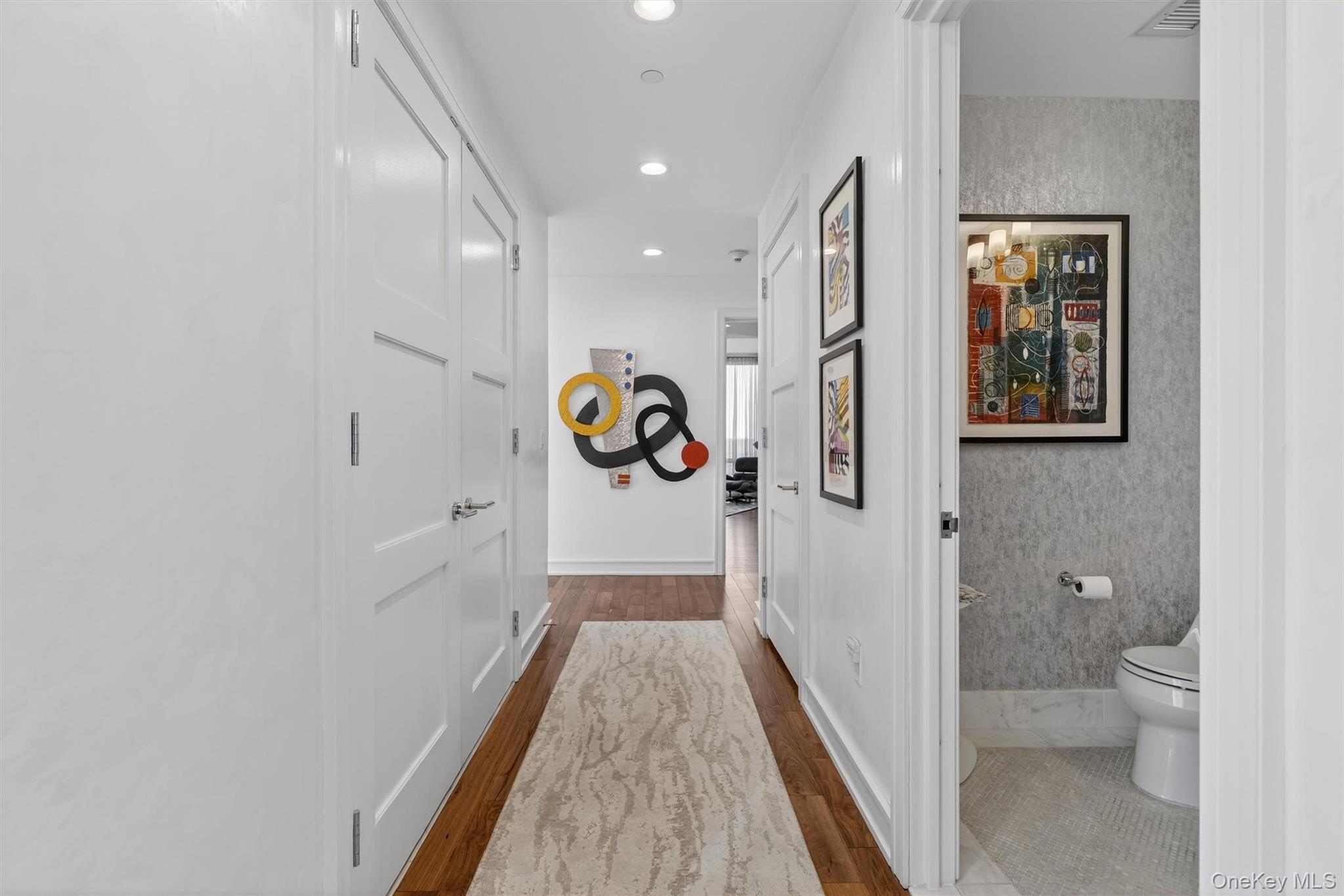 #3 photo, 5 Renaissance Square, White Plains , NY 10601