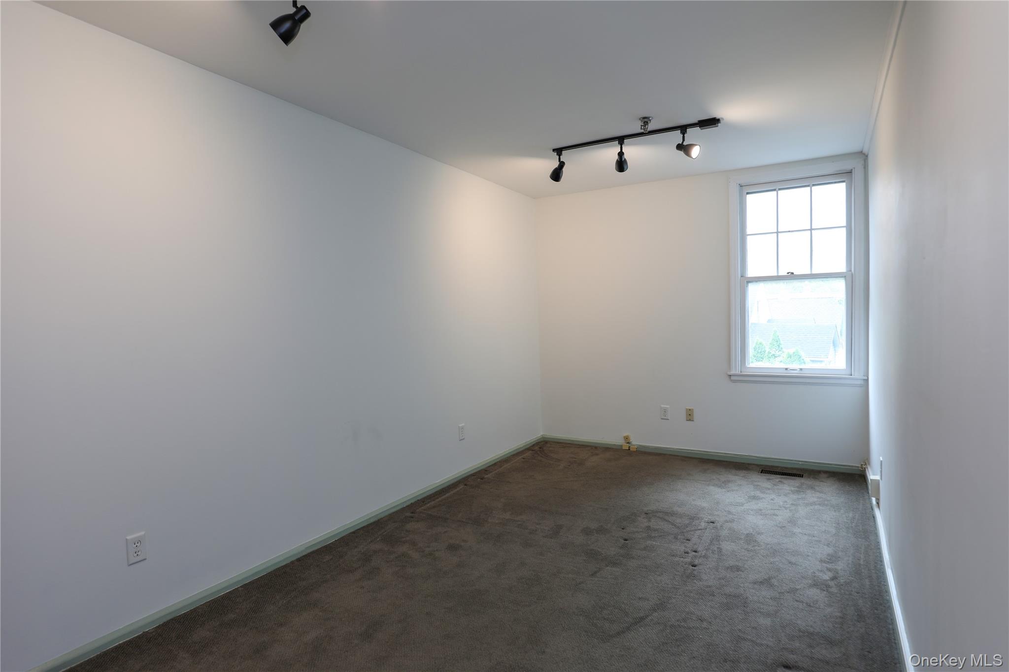 #4 photo, 159 Green Street, Kingston , NY 12401