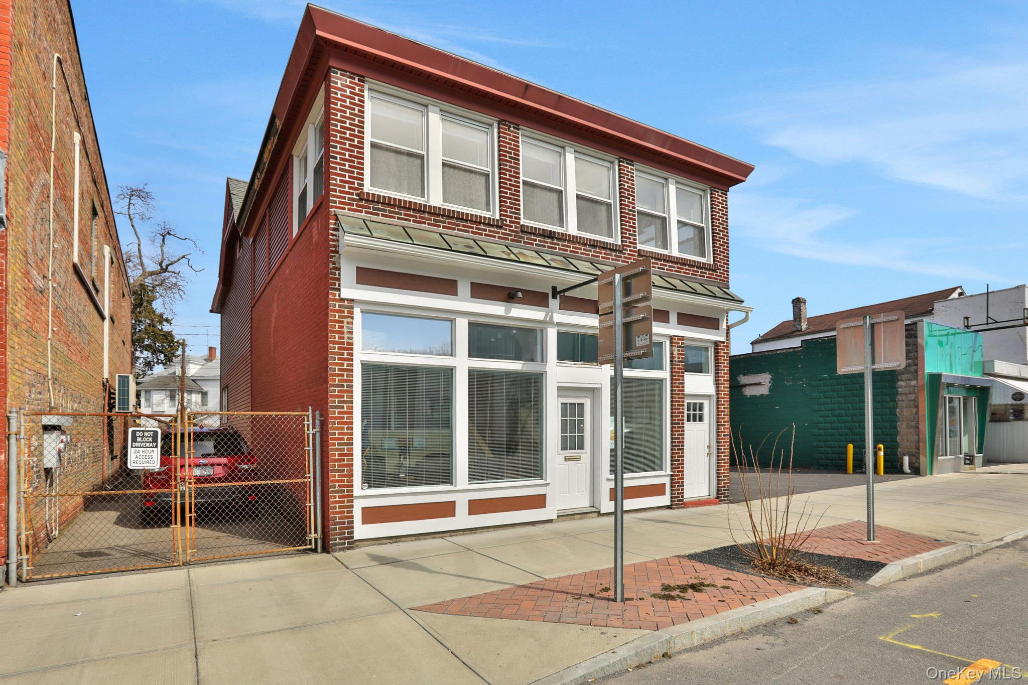 #2 photo, 730 Broadway, Kingston , NY 12401