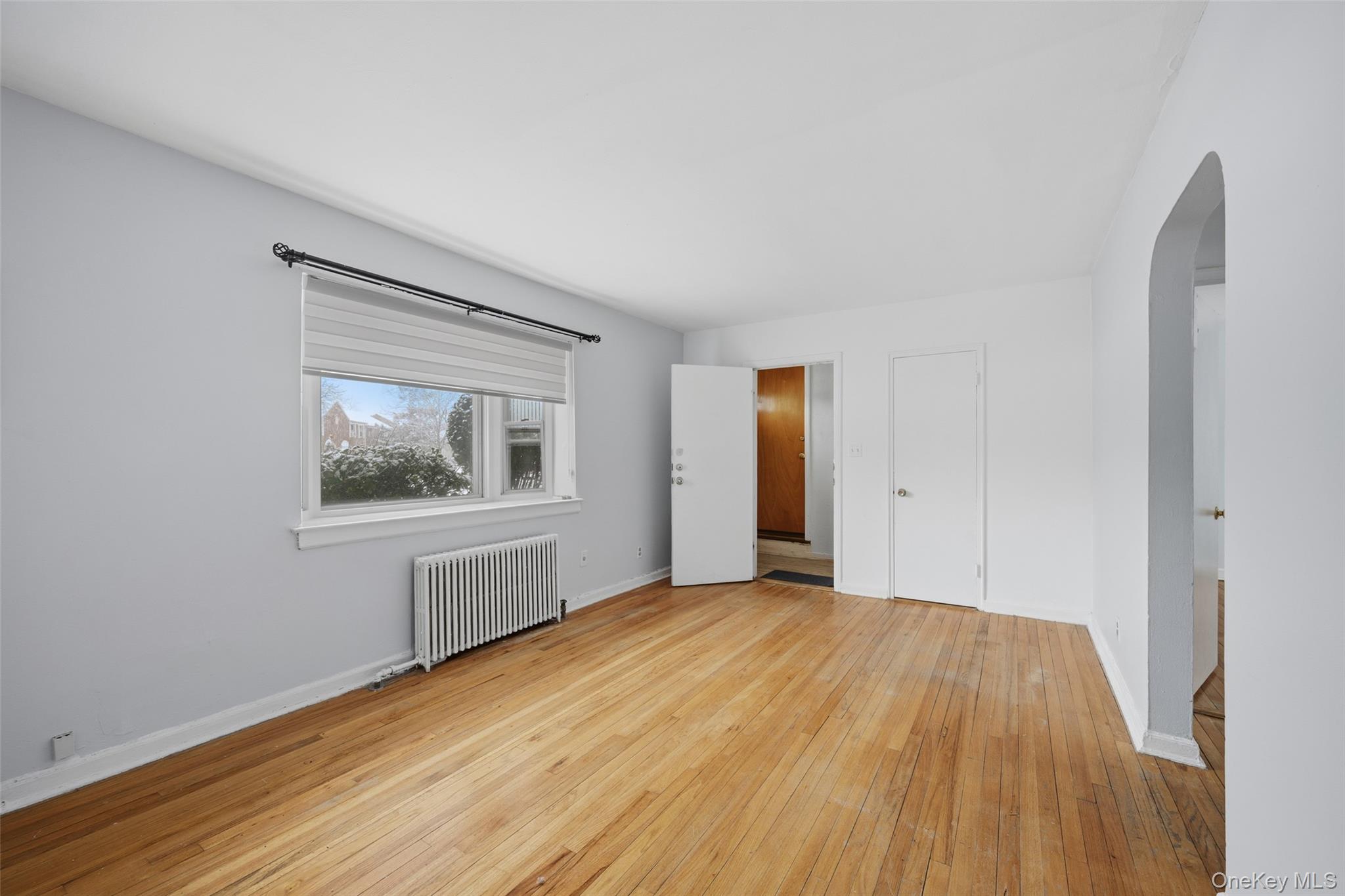 #3 photo, 263-03 73rd Avenue, Glen Oaks , NY 11004