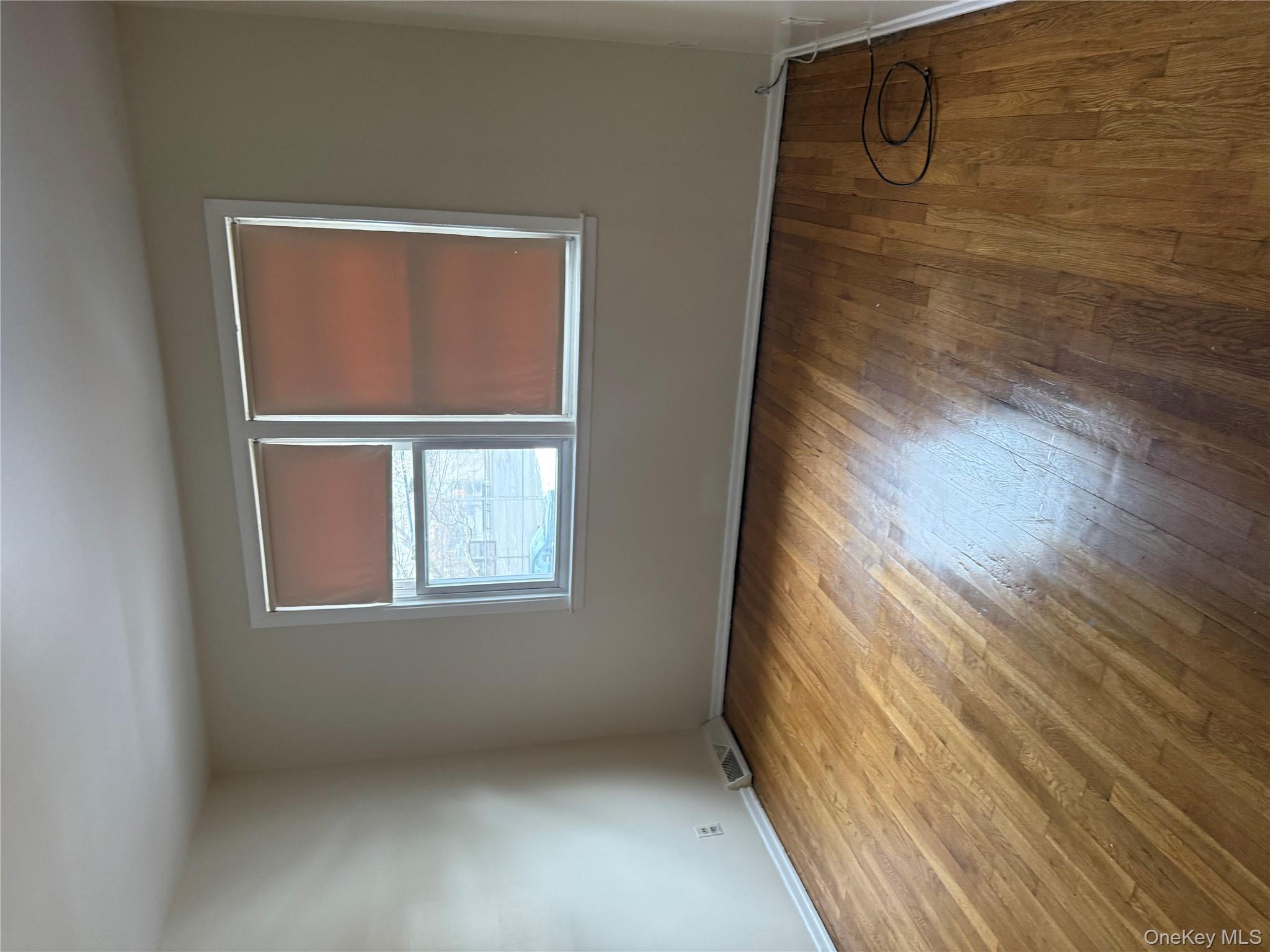 #4 photo, 918 E 81st Street, Brooklyn , NY 11236