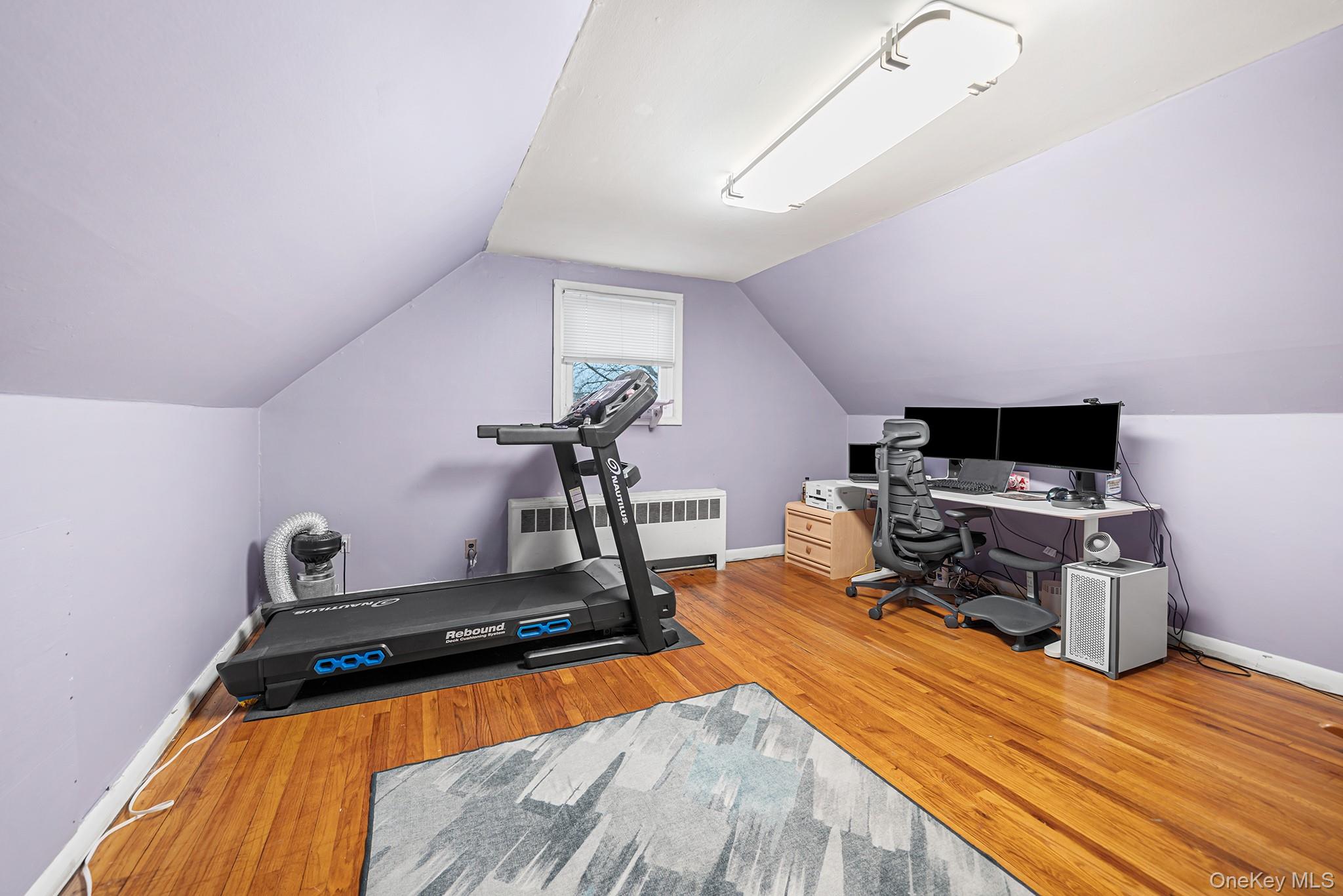 #15 photo, 79 Roosevelt Avenue, מחוז נסאו Massapequa , NY 11758