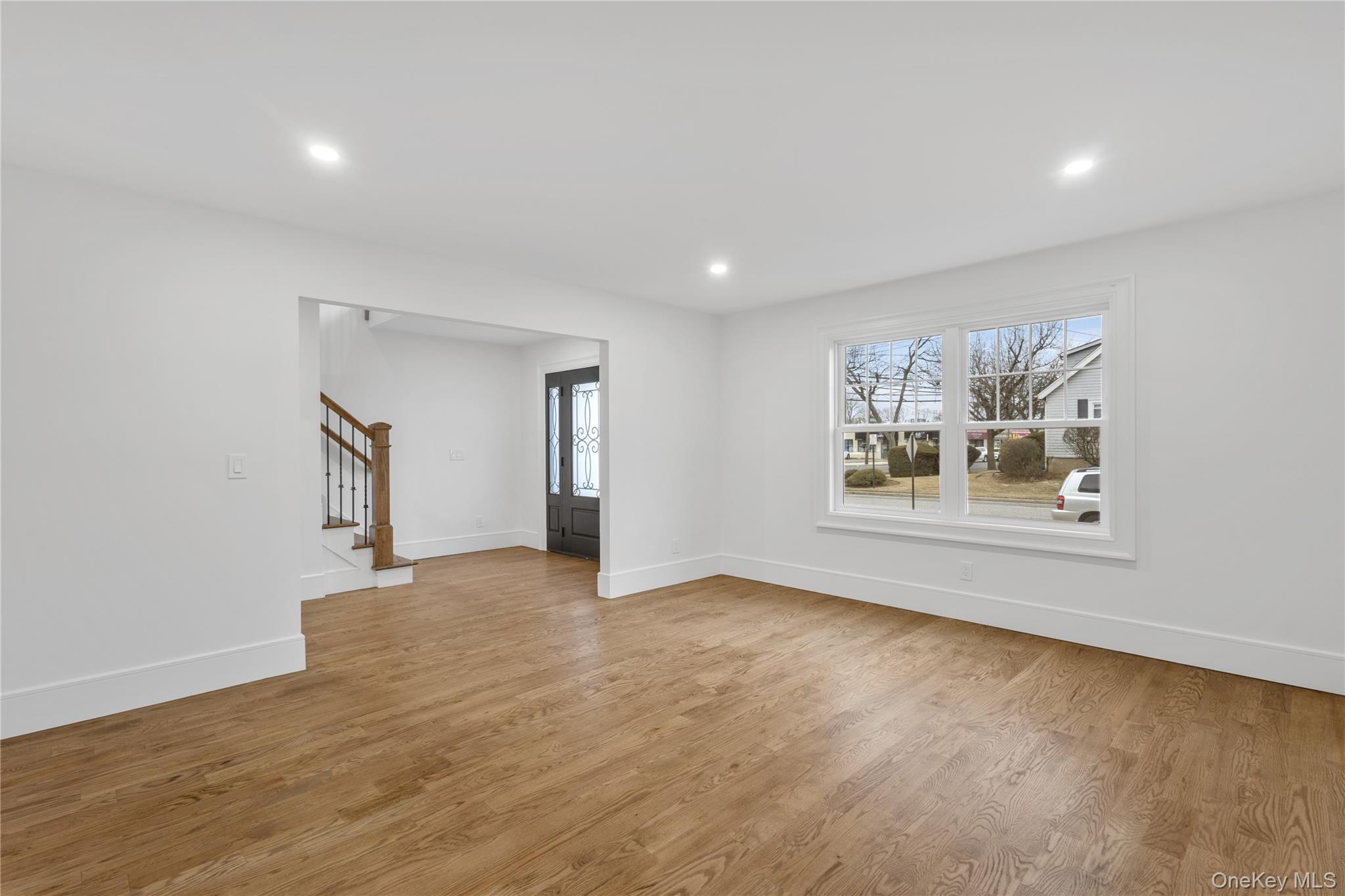 #11 photo, 199 N. Elm, Massapequa , NY 11758